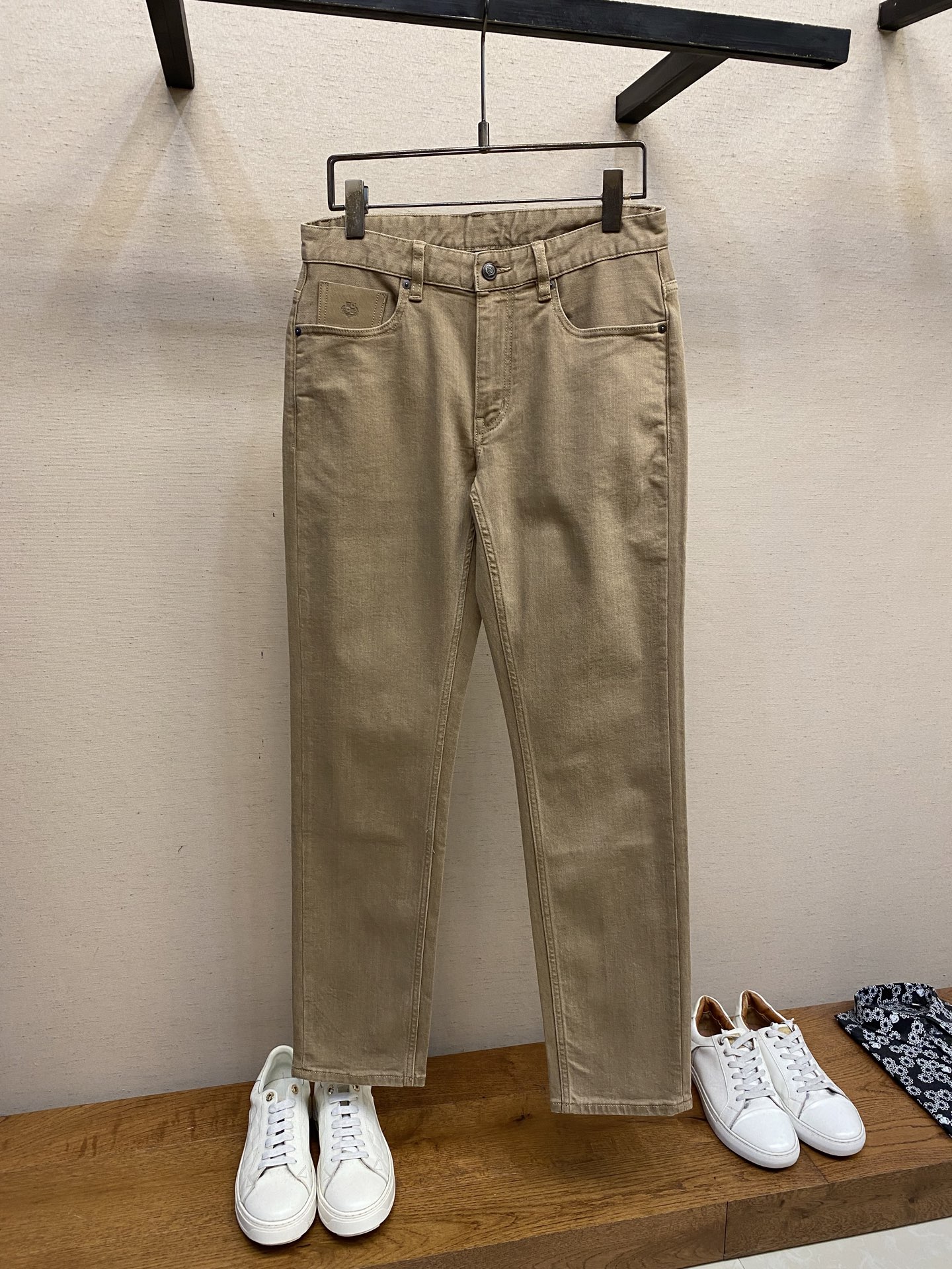 🌟🌟lP🆕，2025ss好穿不挑身材在搭配上没有太多的限制 随意简洁的衬托其他单品，来展现自己的风格姿态