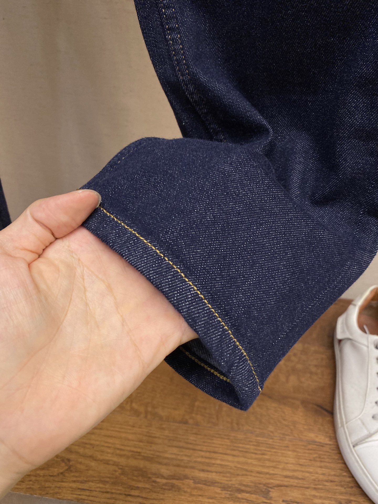 🌟🌟Loewe，2025ss好穿不挑身材在搭配上没有太多的限制 随意简洁的衬托其他单品，来展现自己的风格