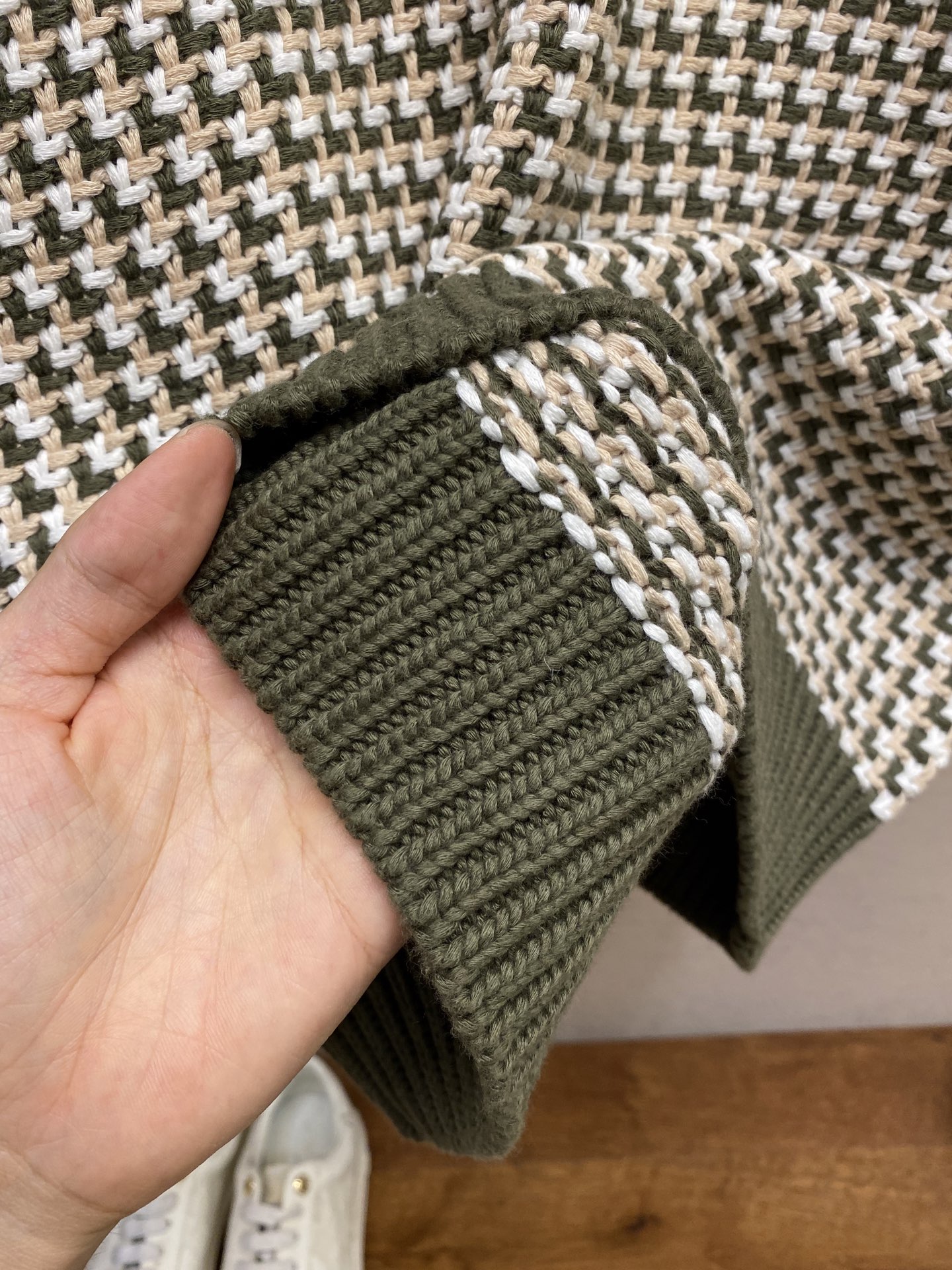 🌟🌟1V，路易 25ss新款秀款拼色提花针织短袖POLO衫

尺码：S-XL