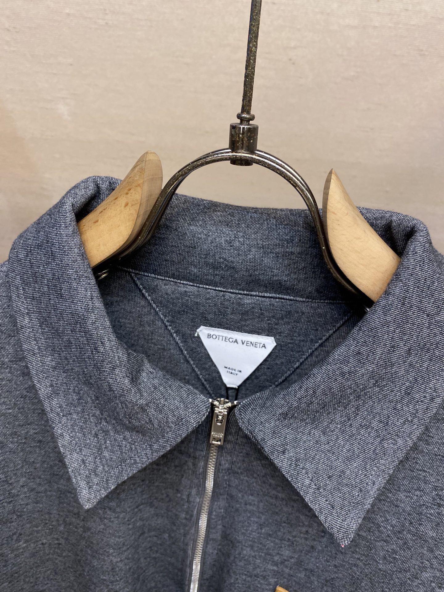 🌟🌟 Bottrga Veneta菱格皮翻领Polo衬衫

⚠️原,400购买；棉质双面面料、可水洗编织