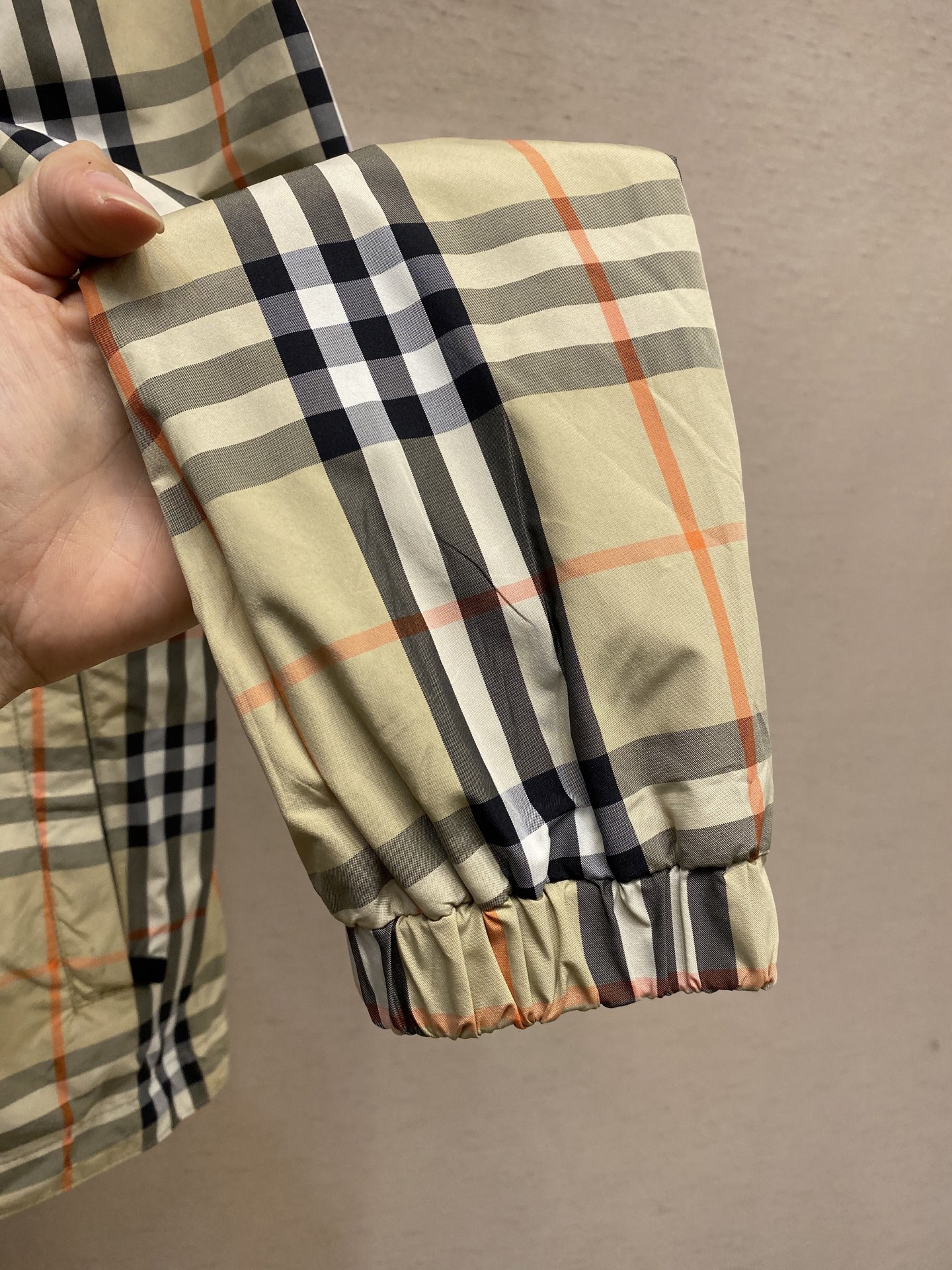 🌟🌟BBR，B家 25新品男装双面两穿格纹马术休闲夹克外套，轻盈对位斜纹外套，搭配抽绳连帽，双面两穿款式