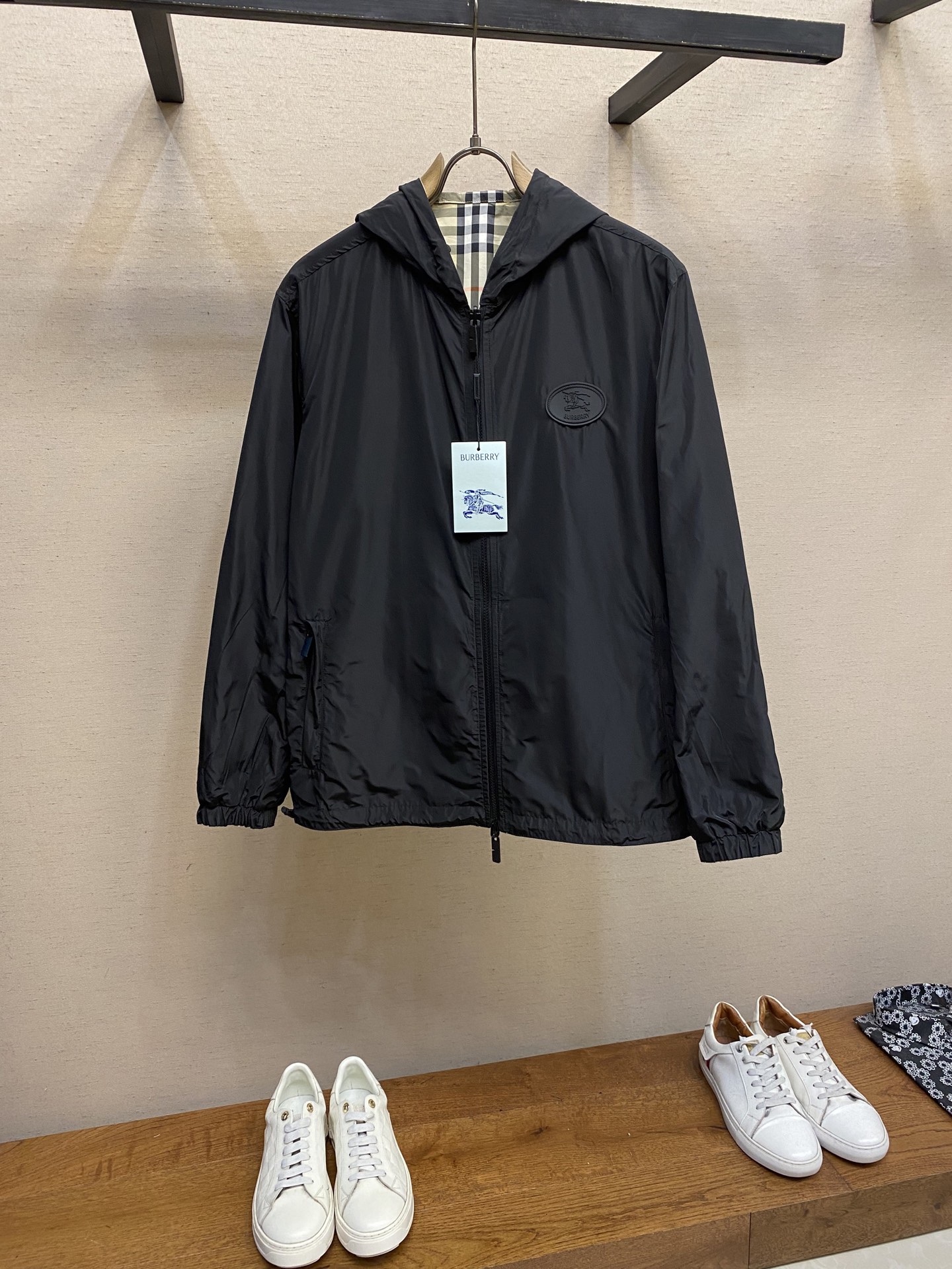 🌟🌟BBR，B家 25新品男装双面两穿格纹马术休闲夹克外套，轻盈对位斜纹外套，搭配抽绳连帽，双面两穿款式