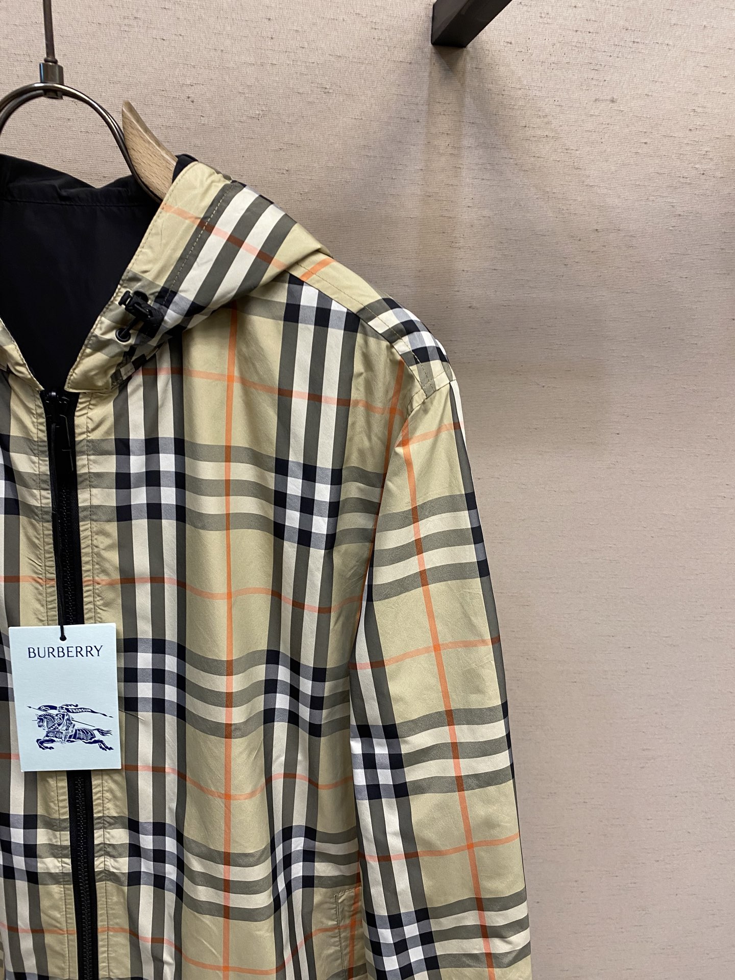 🌟🌟BBR，B家 25新品男装双面两穿格纹马术休闲夹克外套，轻盈对位斜纹外套，搭配抽绳连帽，双面两穿款式