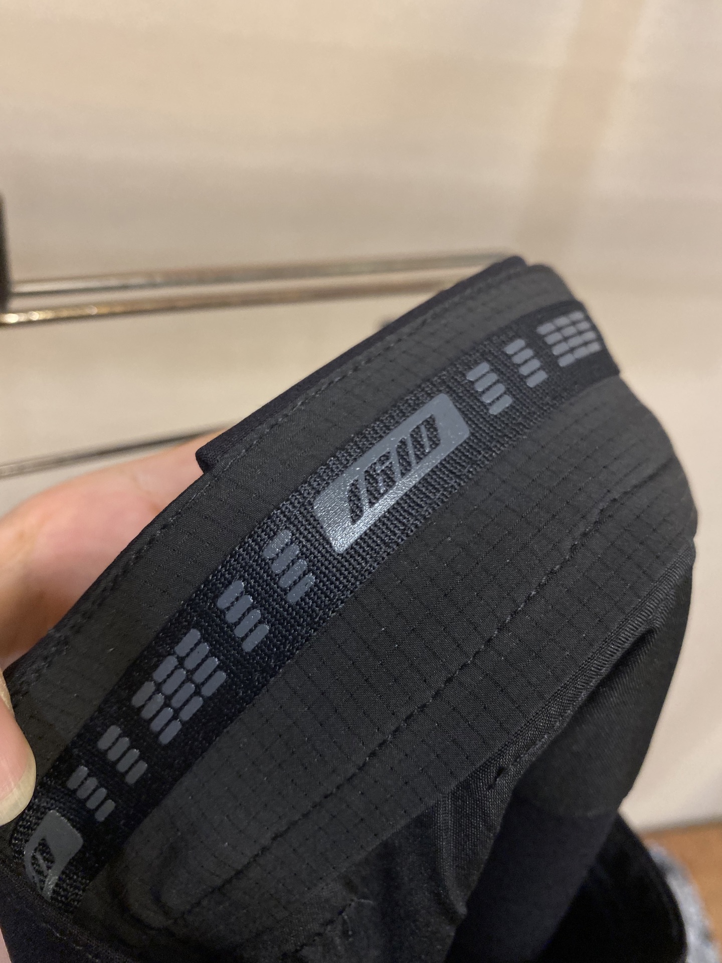 🌟🌟Zzegna，男士休闲裤👍 最新款上身版型无敌正！绝对可以闭眼收的一款此款裤子非常百搭，弹力腰围,日