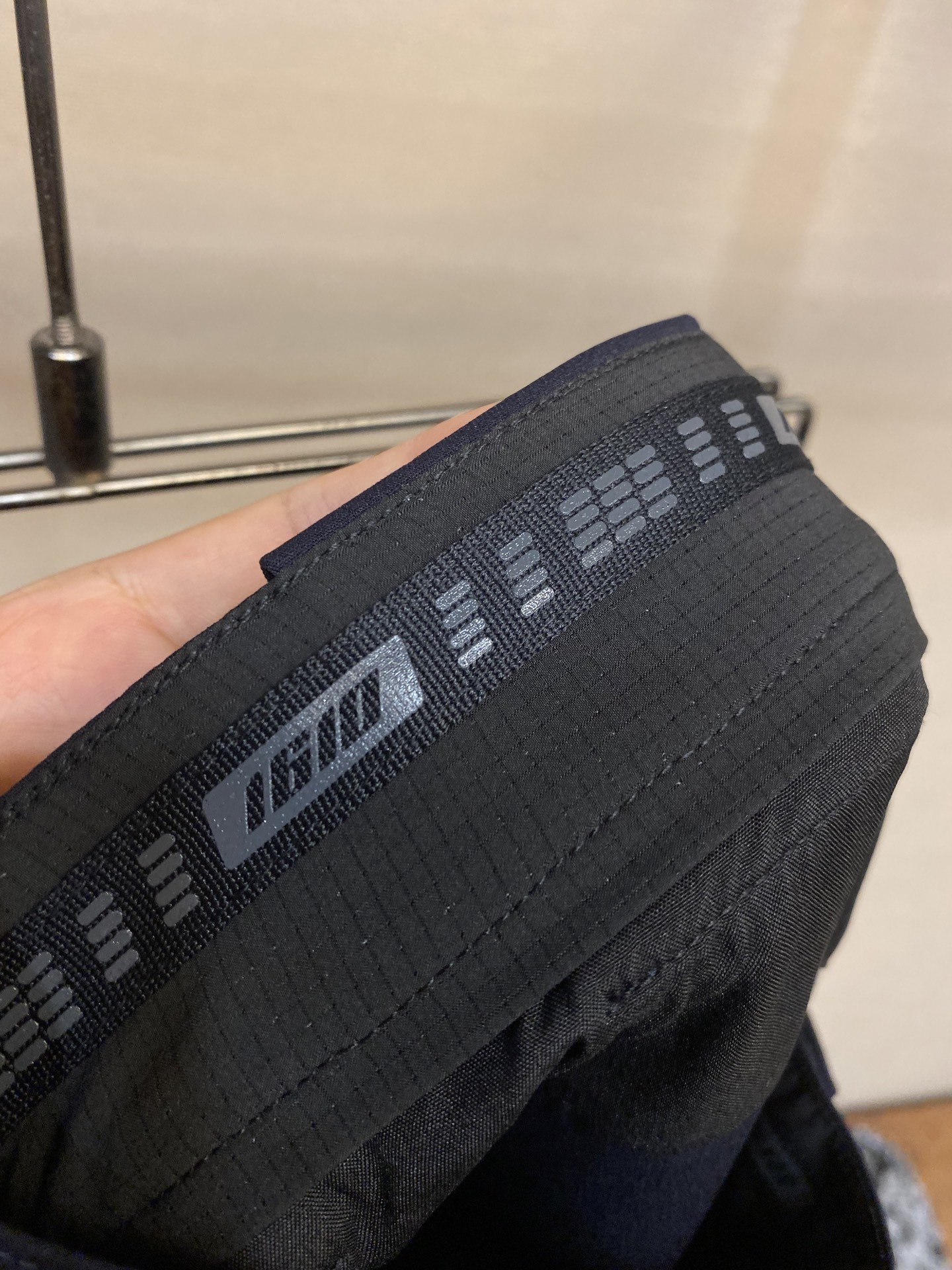 🌟🌟Zzegna，男士休闲裤👍 最新款上身版型无敌正！绝对可以闭眼收的一款此款裤子非常百搭，弹力腰围,日