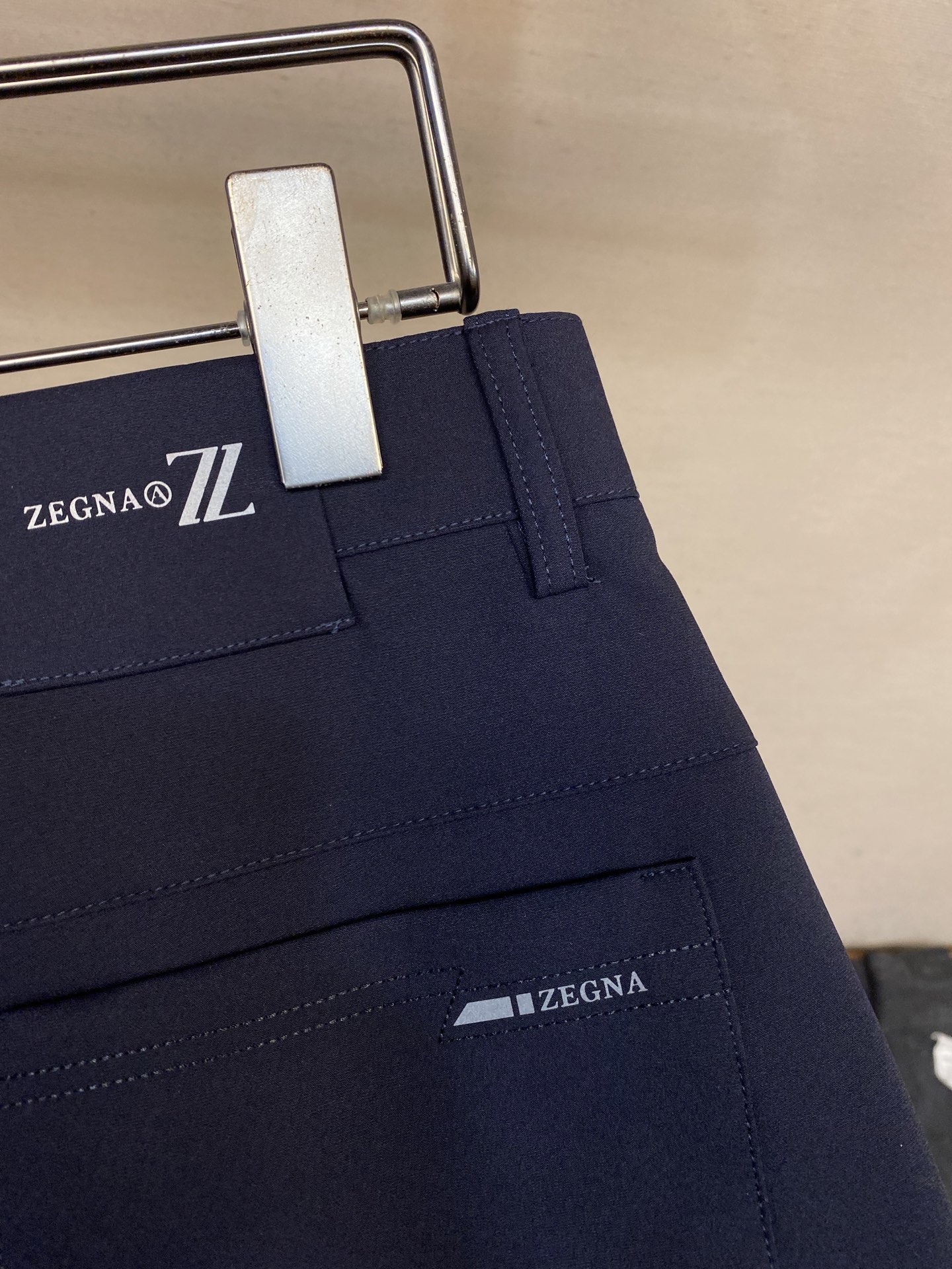 🌟🌟Zzegna，男士休闲裤👍 最新款上身版型无敌正！绝对可以闭眼收的一款此款裤子非常百搭，弹力腰围,日