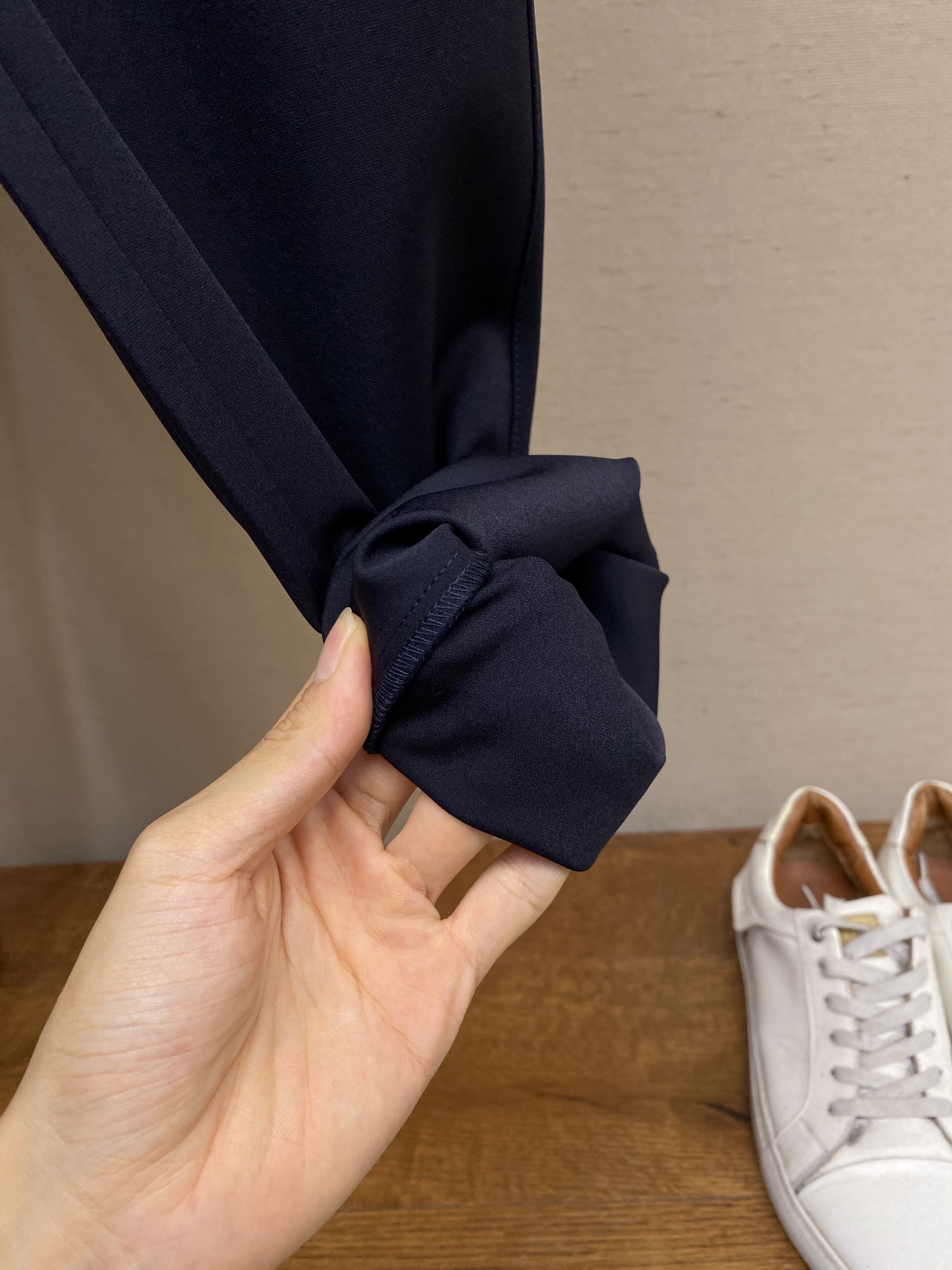 🌟🌟Zzegna，男士休闲裤👍 最新款上身版型无敌正！绝对可以闭眼收的一款此款裤子非常百搭，弹力腰围,日