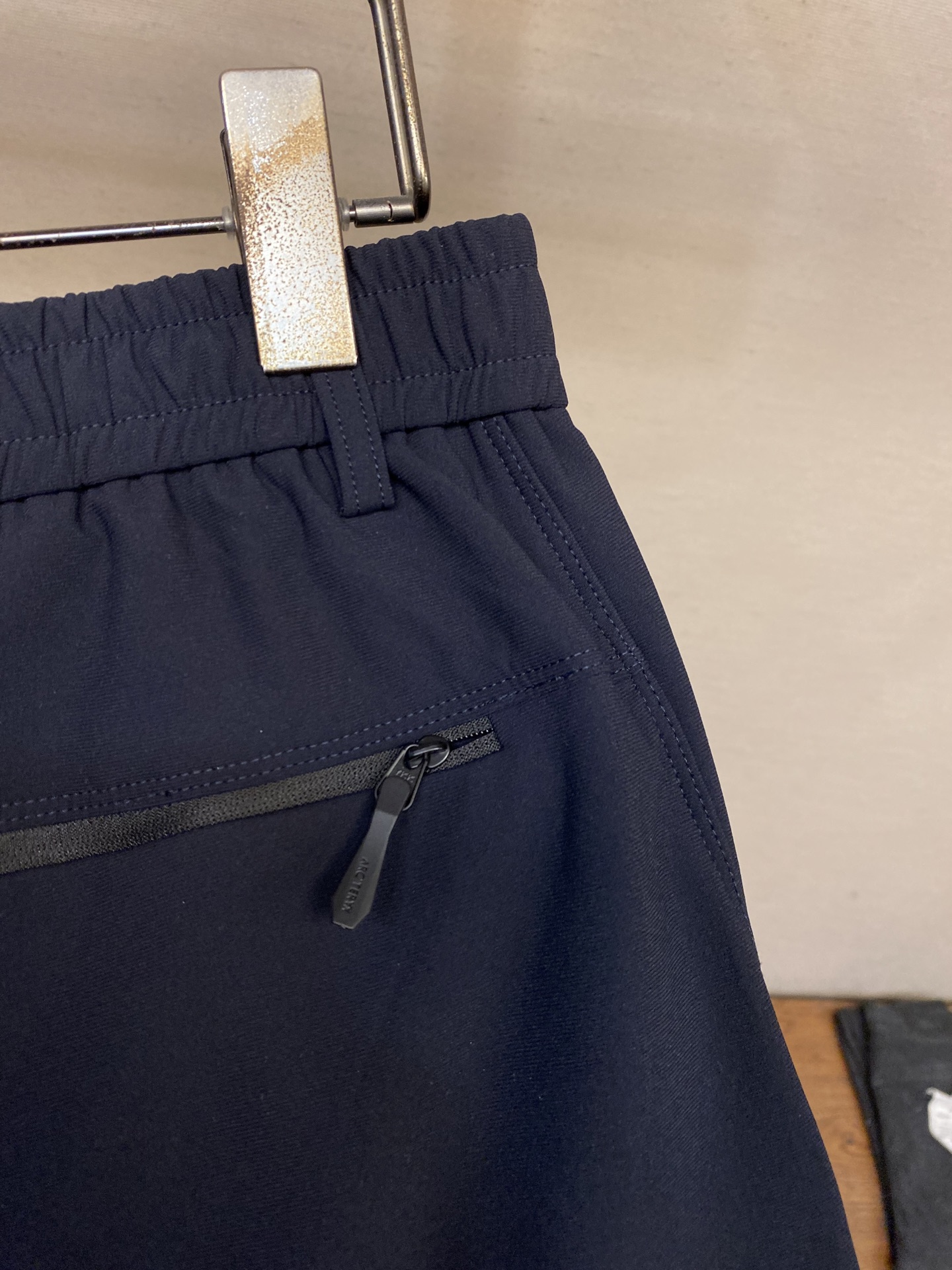 🌟🌟Arctery，男士休闲裤👍 最新款上身版型无敌正！绝对可以闭眼收的一款此款裤子非常百搭，弹力腰围,