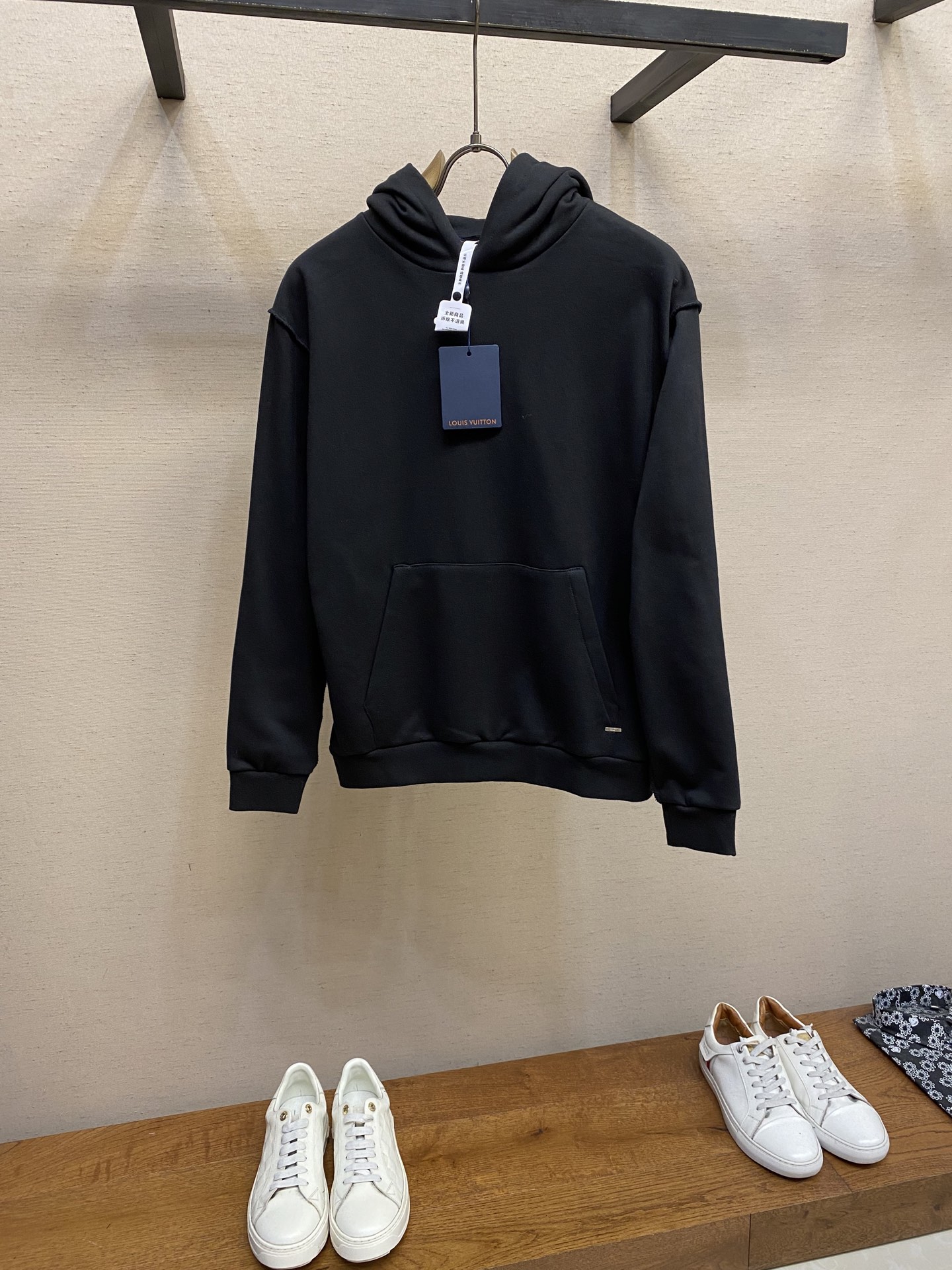 🌟🌟1V，纯色套头帽衫长袖卫衣，正品7899购入，潮牌双股360克抓毛卫衣料，2*2潮牌螺纹400克，机