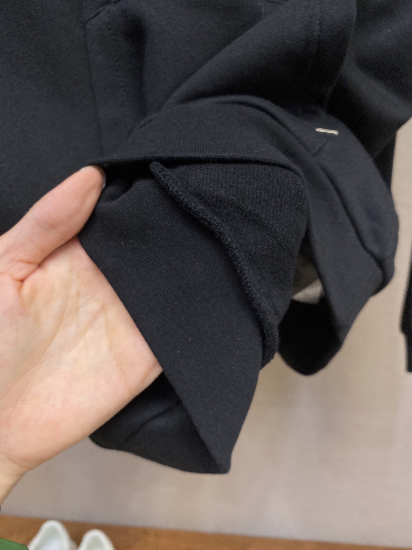 🌟🌟1V，纯色套头帽衫长袖卫衣，正品7899购入，潮牌双股360克抓毛卫衣料，2*2潮牌螺纹400克，机