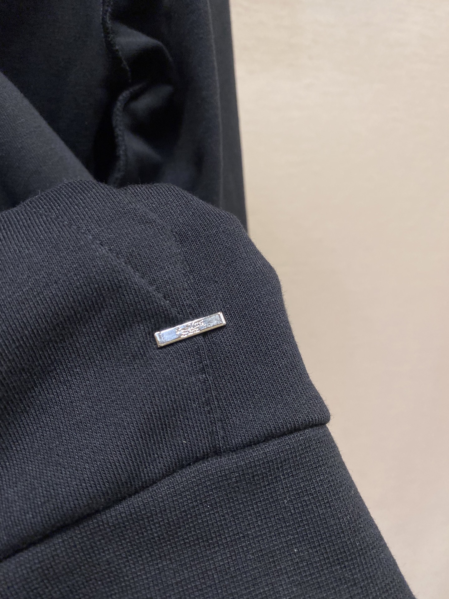 🌟🌟1V，纯色套头帽衫长袖卫衣，正品7899购入，潮牌双股360克抓毛卫衣料，2*2潮牌螺纹400克，机