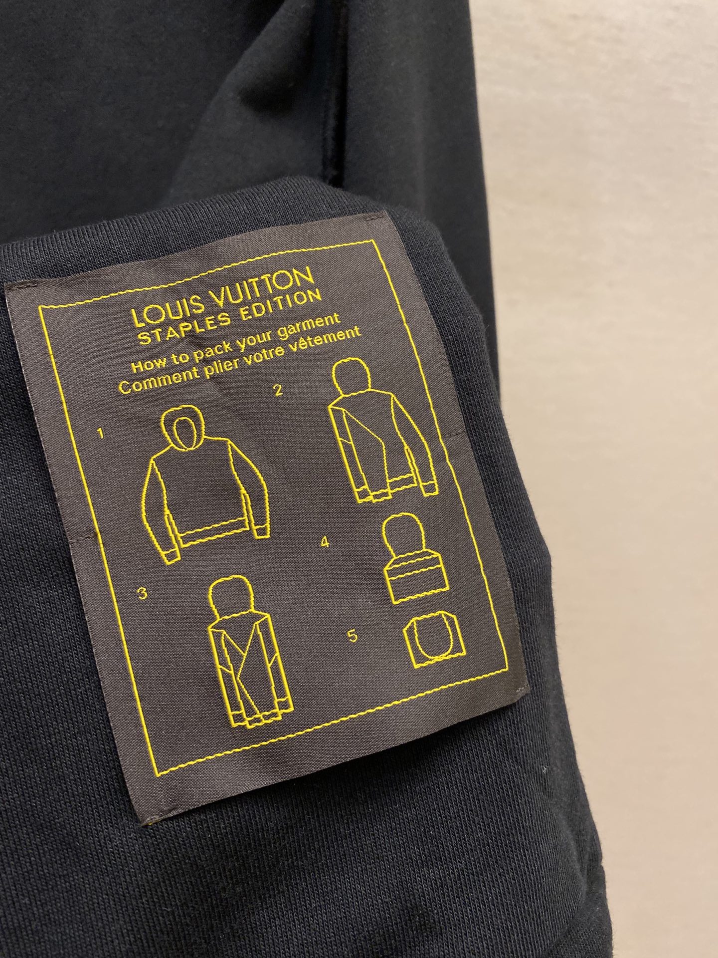 🌟🌟1V，纯色套头帽衫长袖卫衣，正品7899购入，潮牌双股360克抓毛卫衣料，2*2潮牌螺纹400克，机