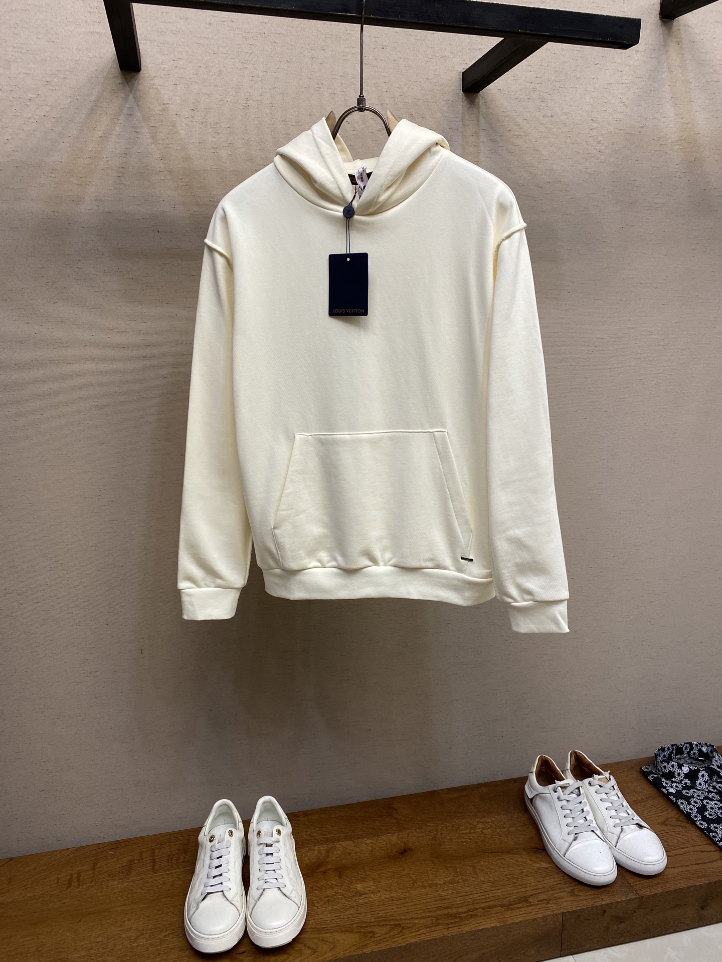 NO:522456,1V, solid color pullover hoodie long-sleeved sweatshirt, genuine 7899 purchase, trendy brand double strand 360g squirting sweatshirt material, 2*2 trendy brand thread 400g, machine hardware, splicing and refining, fabric fermentation, custom 11 hardware, custom 11 trademark, loose version Size S-XL, hoodie, sweatshirts, hats, alexander wang198609091V,纯色套头帽衫长袖卫衣,正品7899购入,潮牌双股360克抓毛卫衣料,2*2潮牌螺纹400克,机打五金,拼接返冚,面料酵洗,定制11五金,定制11商标,宽松版型 尺码S-XL,,hoodie,sweatshirts,hats,alexander wang,Men's clothing