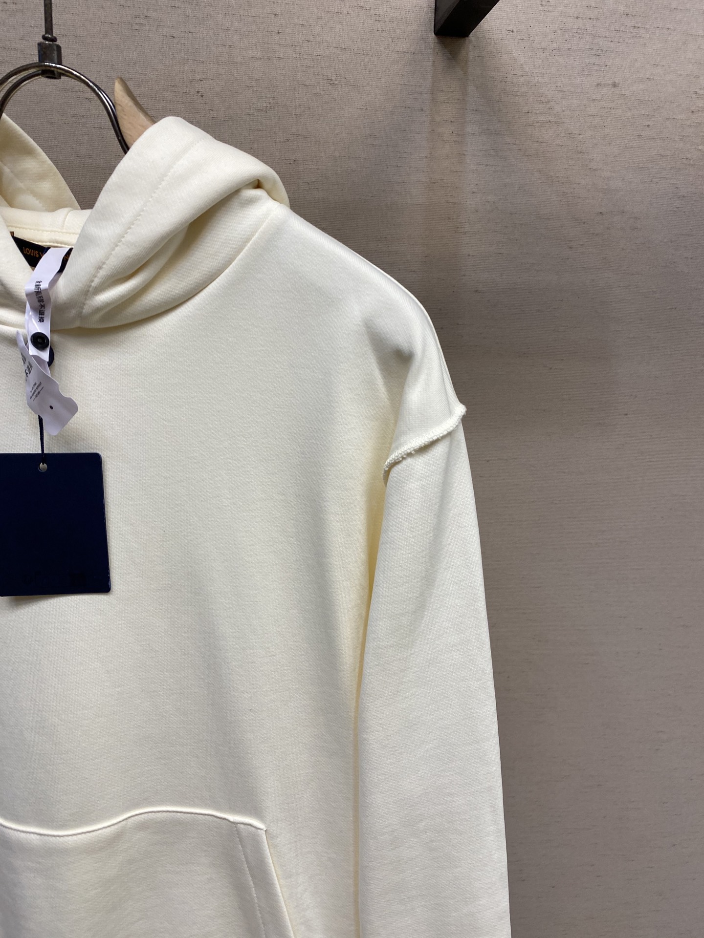 🌟🌟1V，纯色套头帽衫长袖卫衣，正品7899购入，潮牌双股360克抓毛卫衣料，2*2潮牌螺纹400克，机