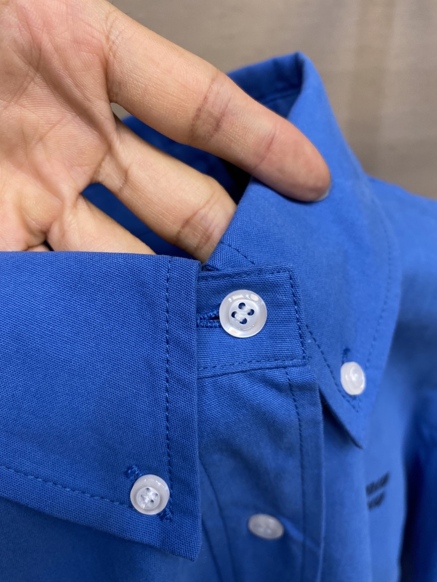 🌟🌟Miu Miu 25SS府绸质感束腰夹克，正品20300购入开发，定染平纹精梳棉布，进口刺绣布匹洗水