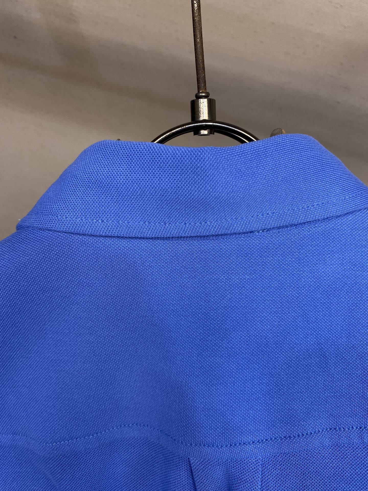 🌟🌟Miu Miu 25SS棉质珠地衬衫，正品14200购入开发，定染双股珠地210克，进口刺绣，面料酵