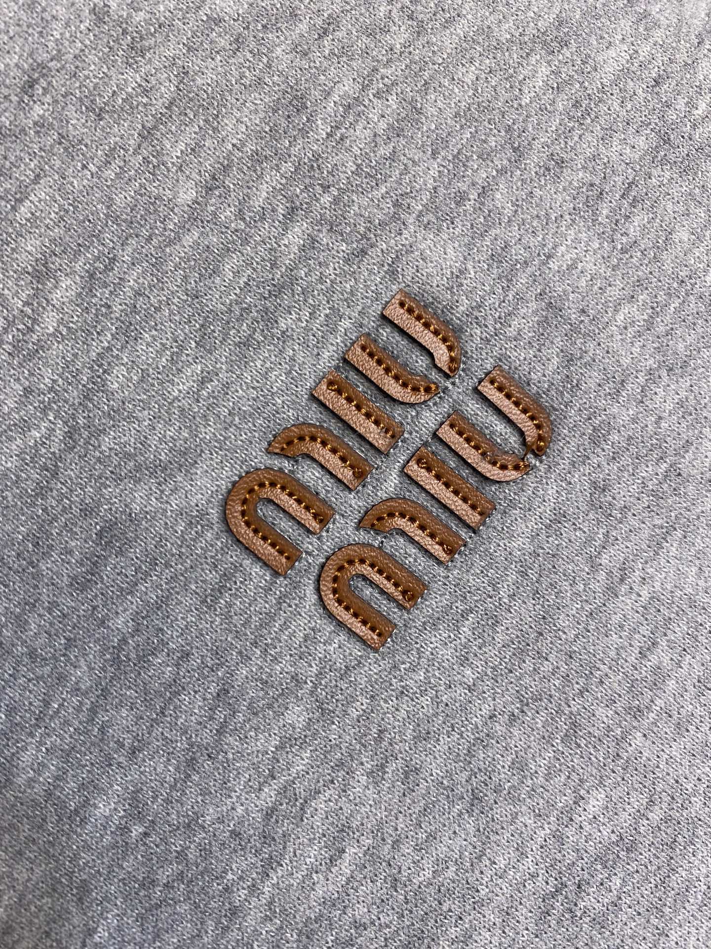 🌟🌟Miu Miu 棉质平纹针织夹克，正品25400购入开发，680克平纹复合面料 2*2潮牌螺纹440