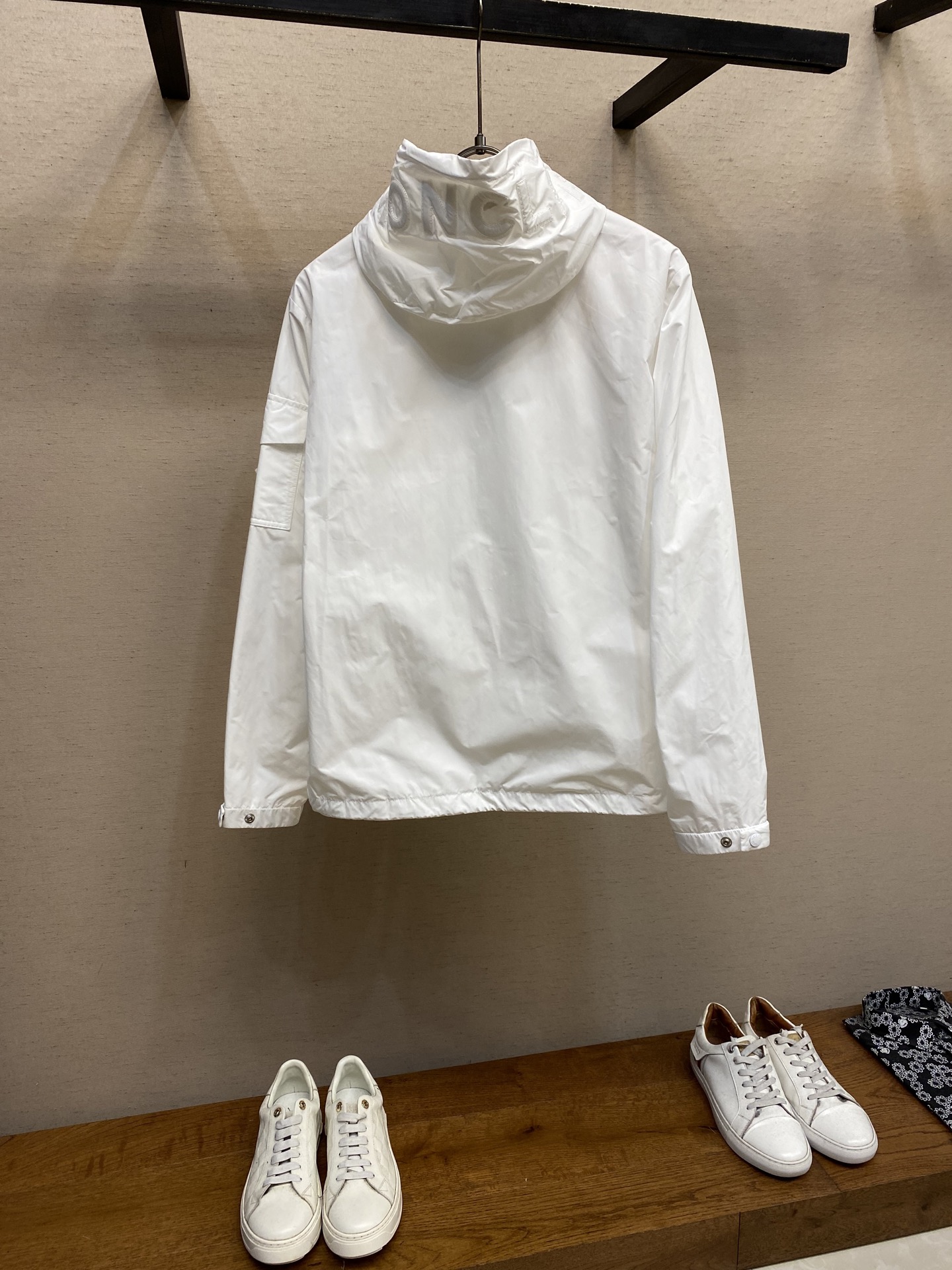 🌟🌟Moncler，2025新款男士休闲定制夹克外套。穿上简约干练的休闲外套，瞬间重回时髦霸气，又是活力