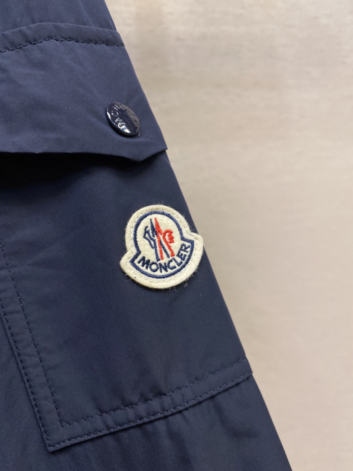 🌟🌟Moncler，2025新款男士休闲定制夹克外套。穿上简约干练的休闲外套，瞬间重回时髦霸气，又是活力