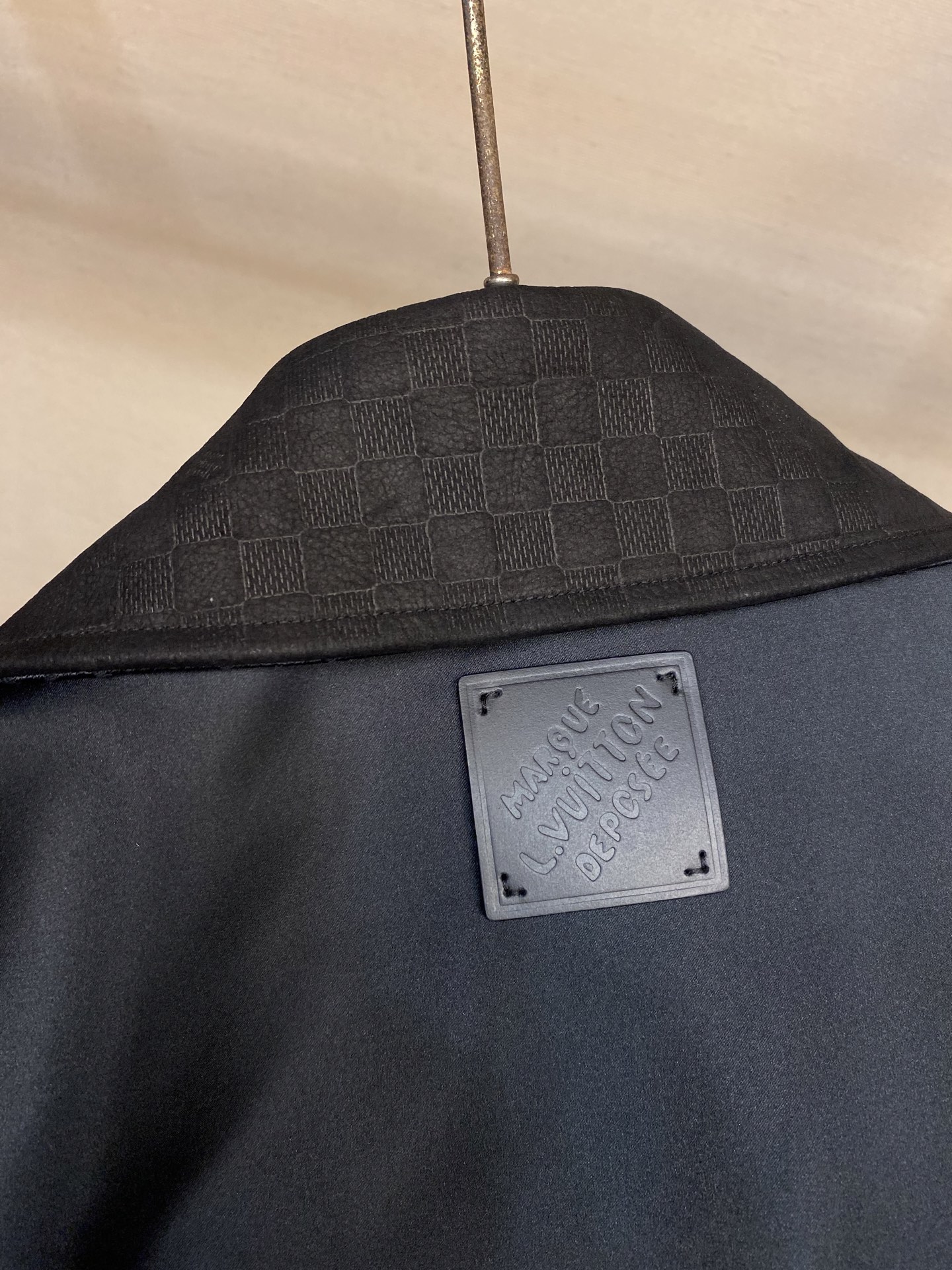 🌟🌟1V，驴家 2025秋冬爆款，双面魔法！这件夹克，让经典与优雅一键切换！今天必须给你们安利这件让我惊