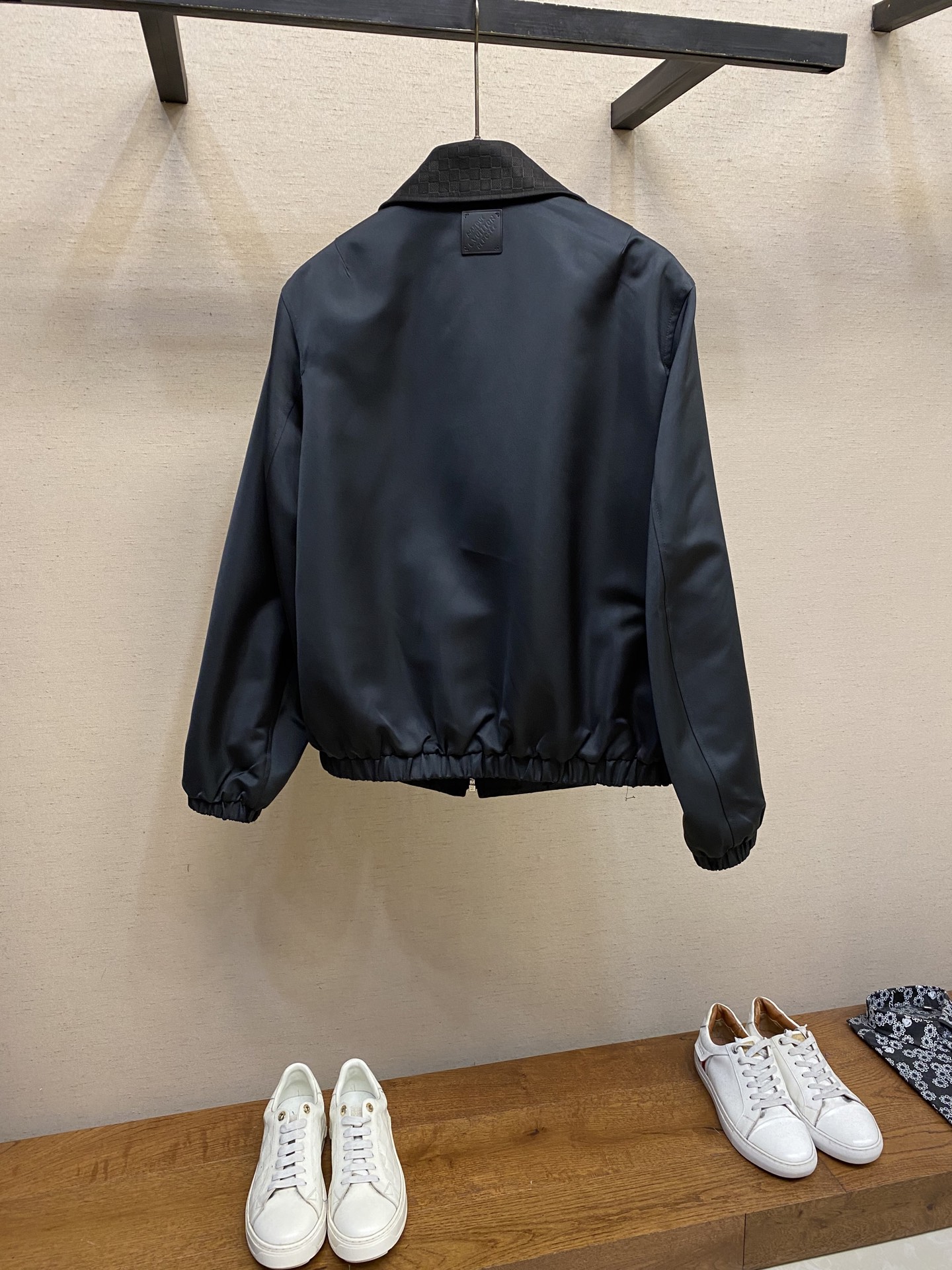 🌟🌟1V，驴家 2025秋冬爆款，双面魔法！这件夹克，让经典与优雅一键切换！今天必须给你们安利这件让我惊