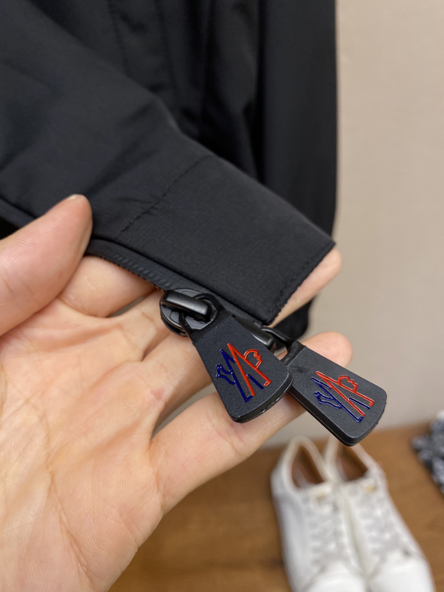 🌟🌟Moncler，2025新款男士休闲定制夹克外套。穿上简约干练的休闲外套，瞬间重回时髦霸气，又是活力