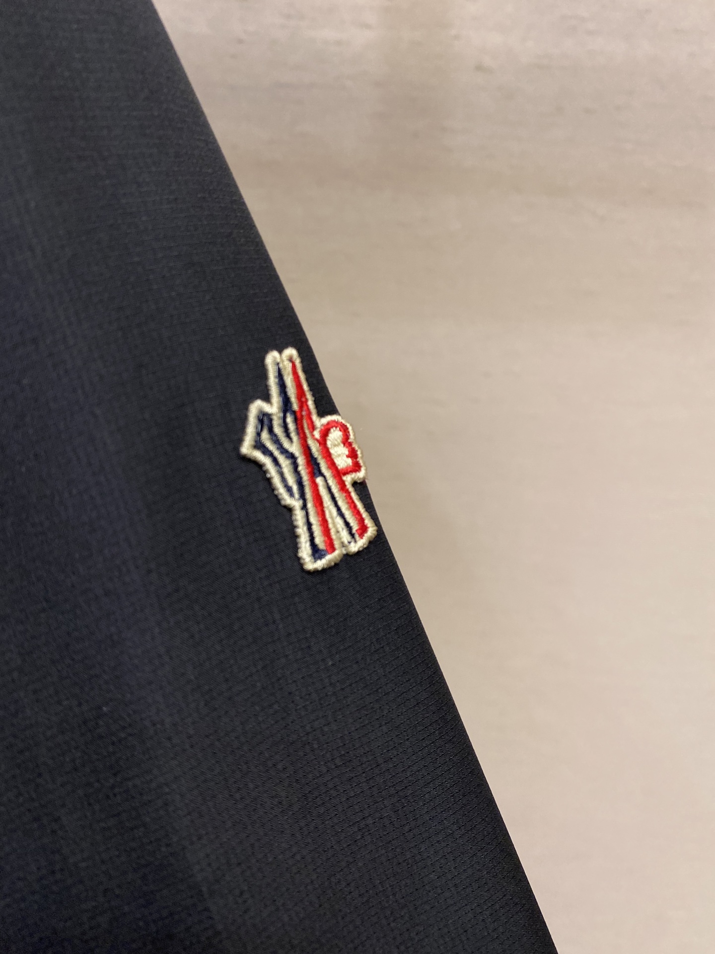 🌟🌟Moncler，2025新款男士休闲定制夹克外套。穿上简约干练的休闲外套，瞬间重回时髦霸气，又是活力