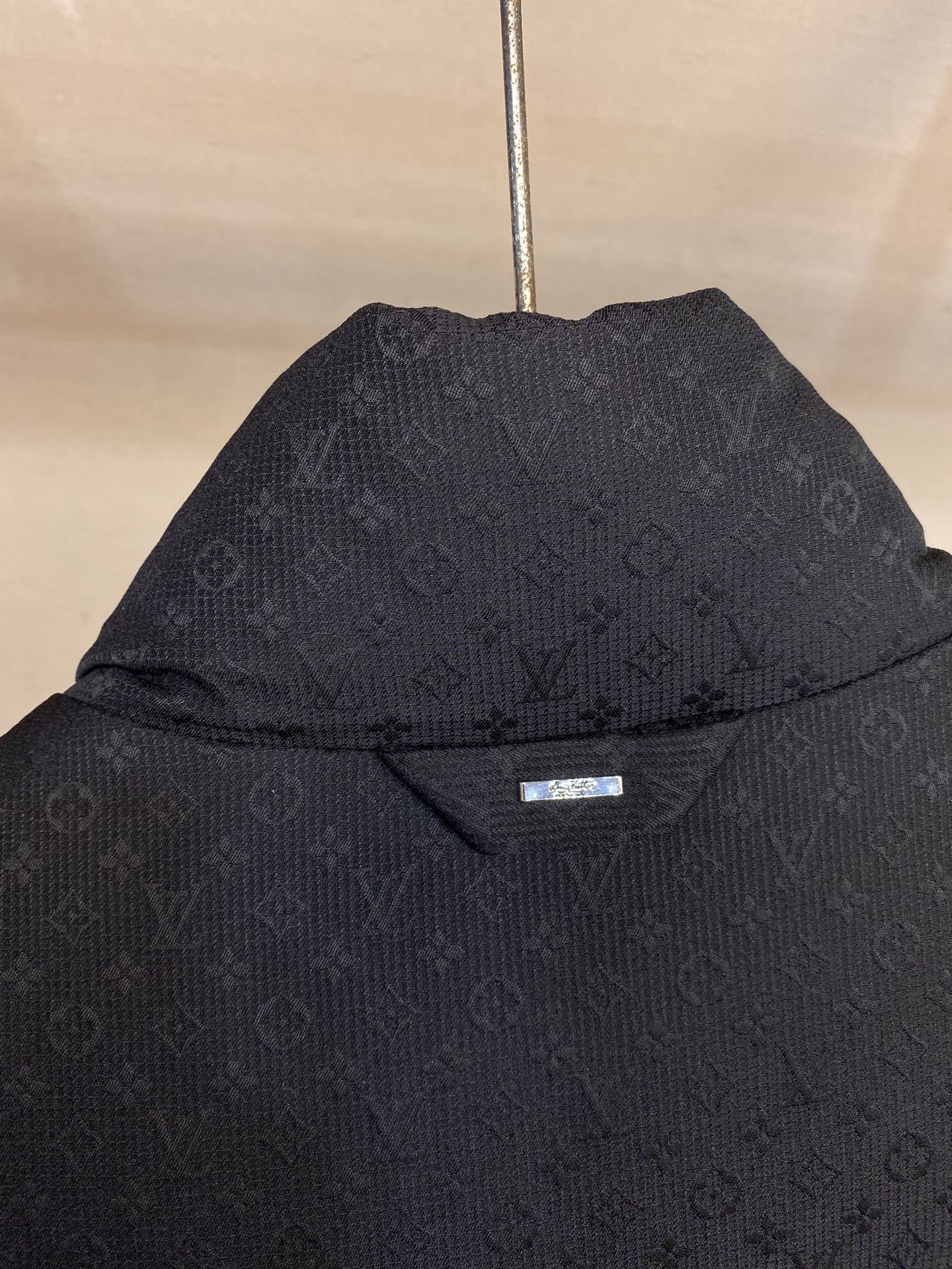 🌟🌟1V,秋冬新款 羽绒服马甲外套,版型是时尚 A字廓形,具有超级好的包容性,能很好的修身身材,调整比例