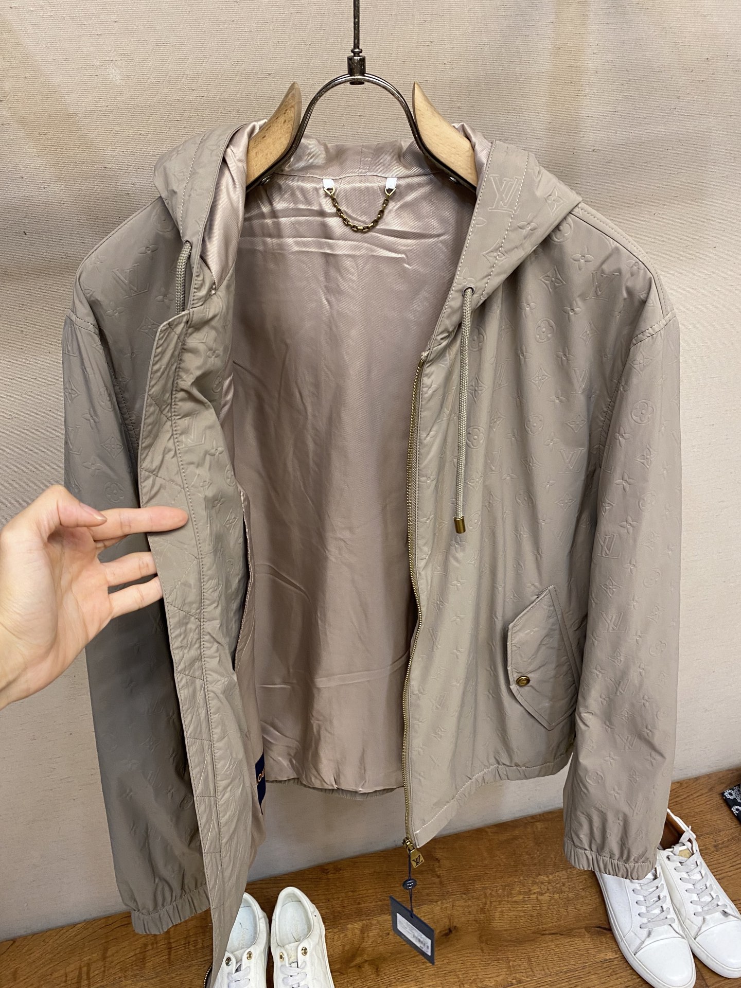 🌟🌟1V，2025新款男士休闲定制夹克外套。穿上简约干练的休闲外套，瞬间重回时髦霸气，又是活力满满的状态