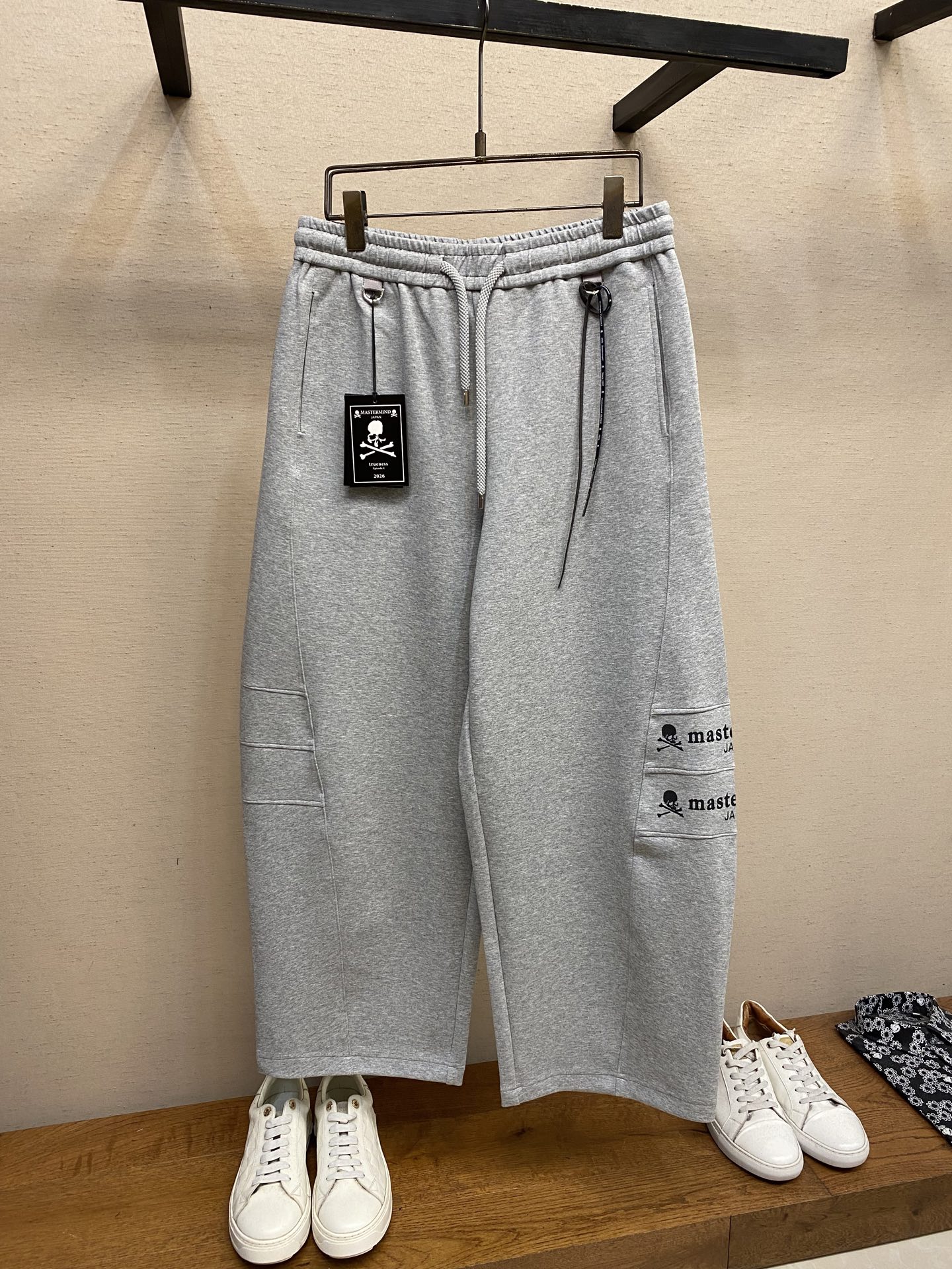 🌟🌟MMJ，男士休闲裤👍 最新款上身版型无敌正！绝对可以闭眼收的一款此款裤子非常百搭，弹力腰围,日常上班