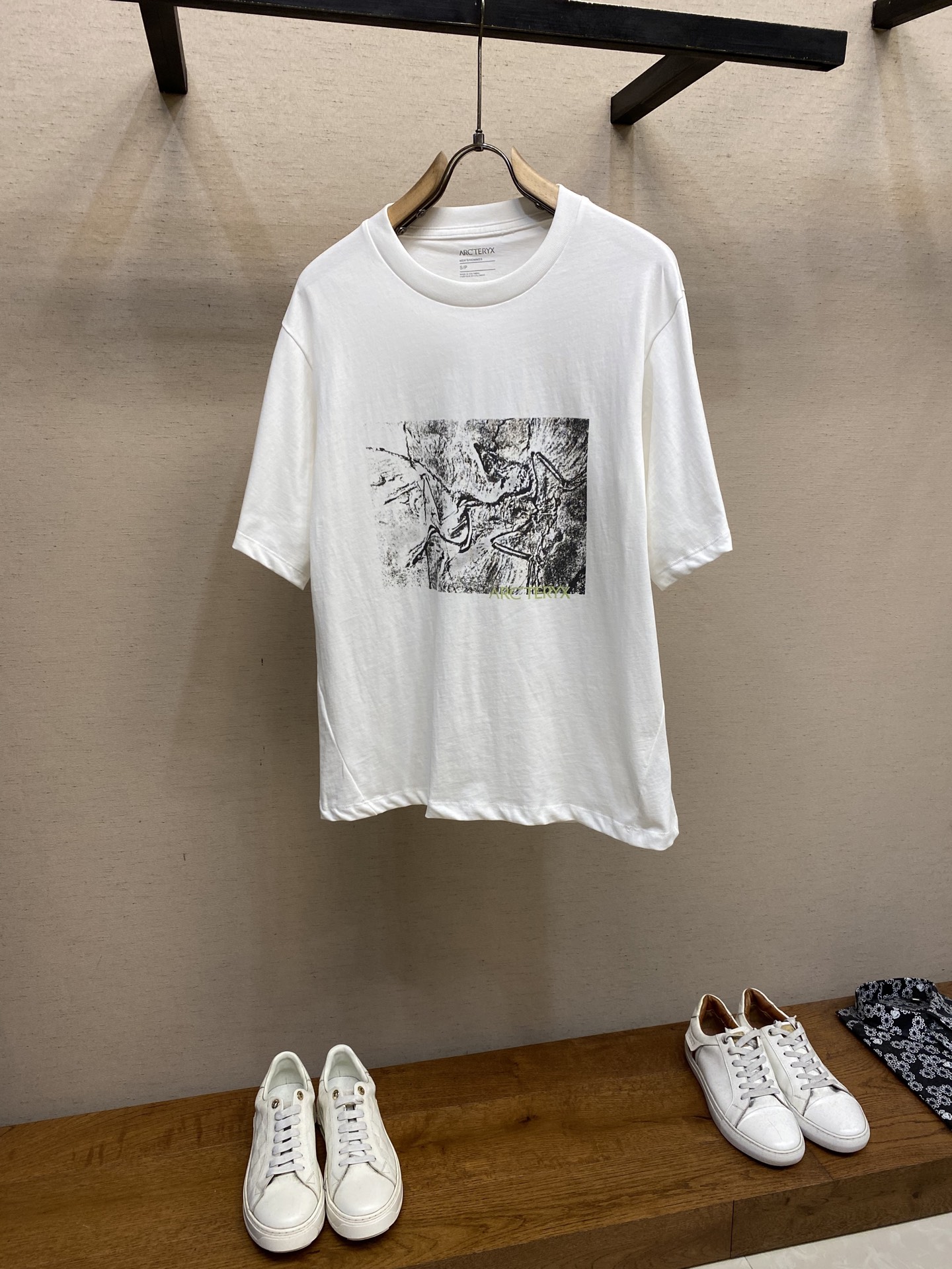🌟🌟Arctery，2025新款 官网同步 涂鸦直喷，男女同款 短袖t恤定制120克100％双纱纯棉面料