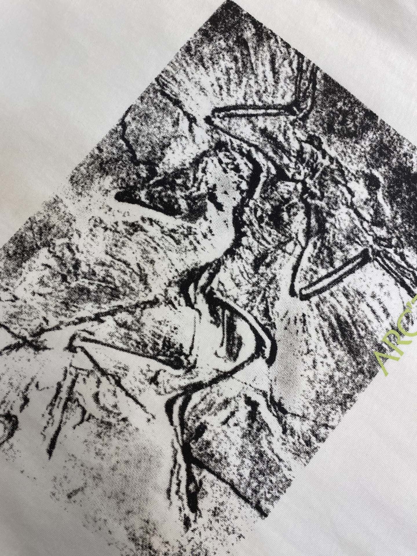 🌟🌟Arctery，2025新款 官网同步 涂鸦直喷，男女同款 短袖t恤定制120克100％双纱纯棉面料