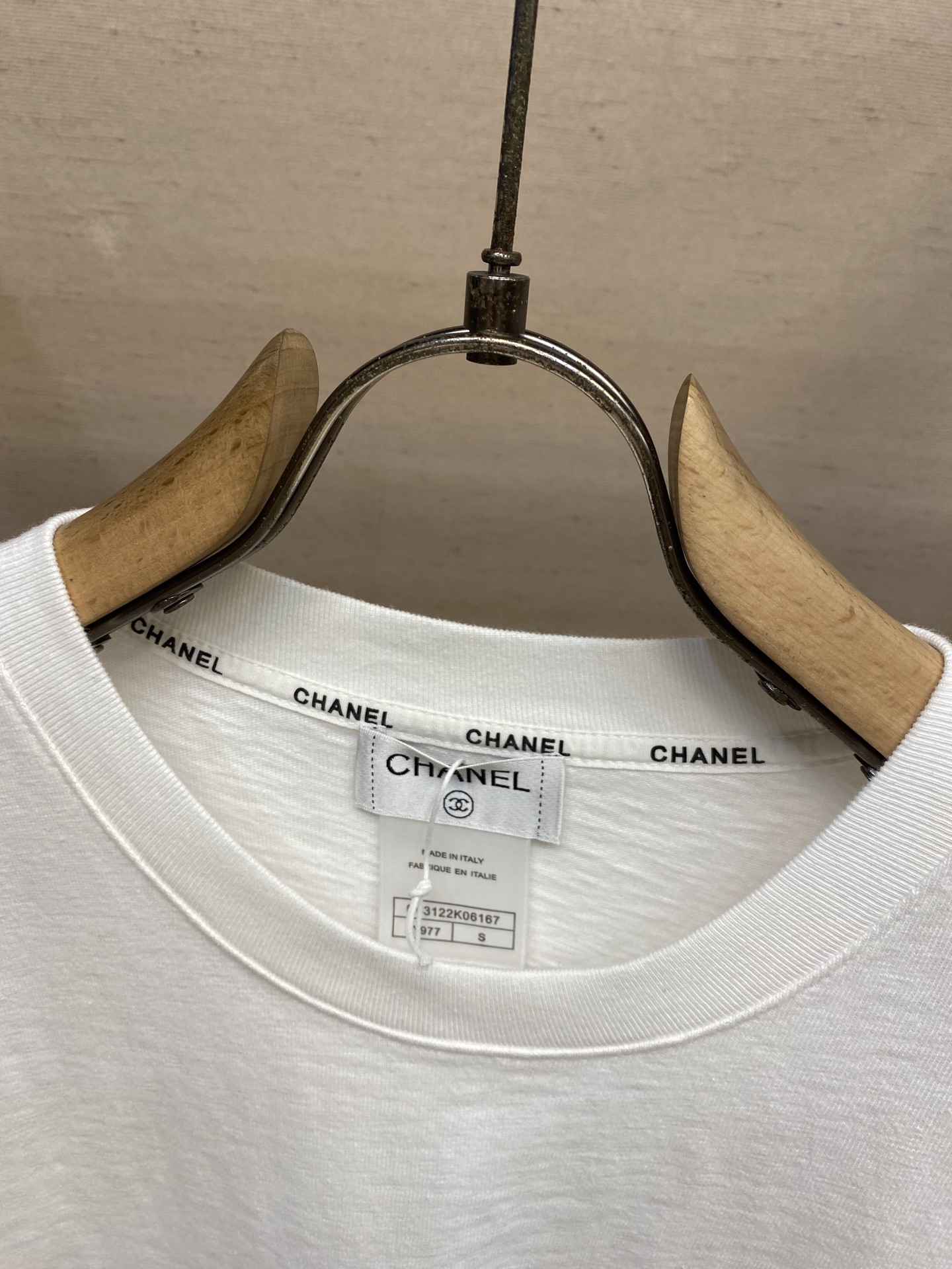 🌟🌟CHANEL，小香中古巴黎秀场员工半袖T恤/经典刺绣袖口字母滴胶短袖T恤 竹节棉质成衣洗水纯棉 ⚠️