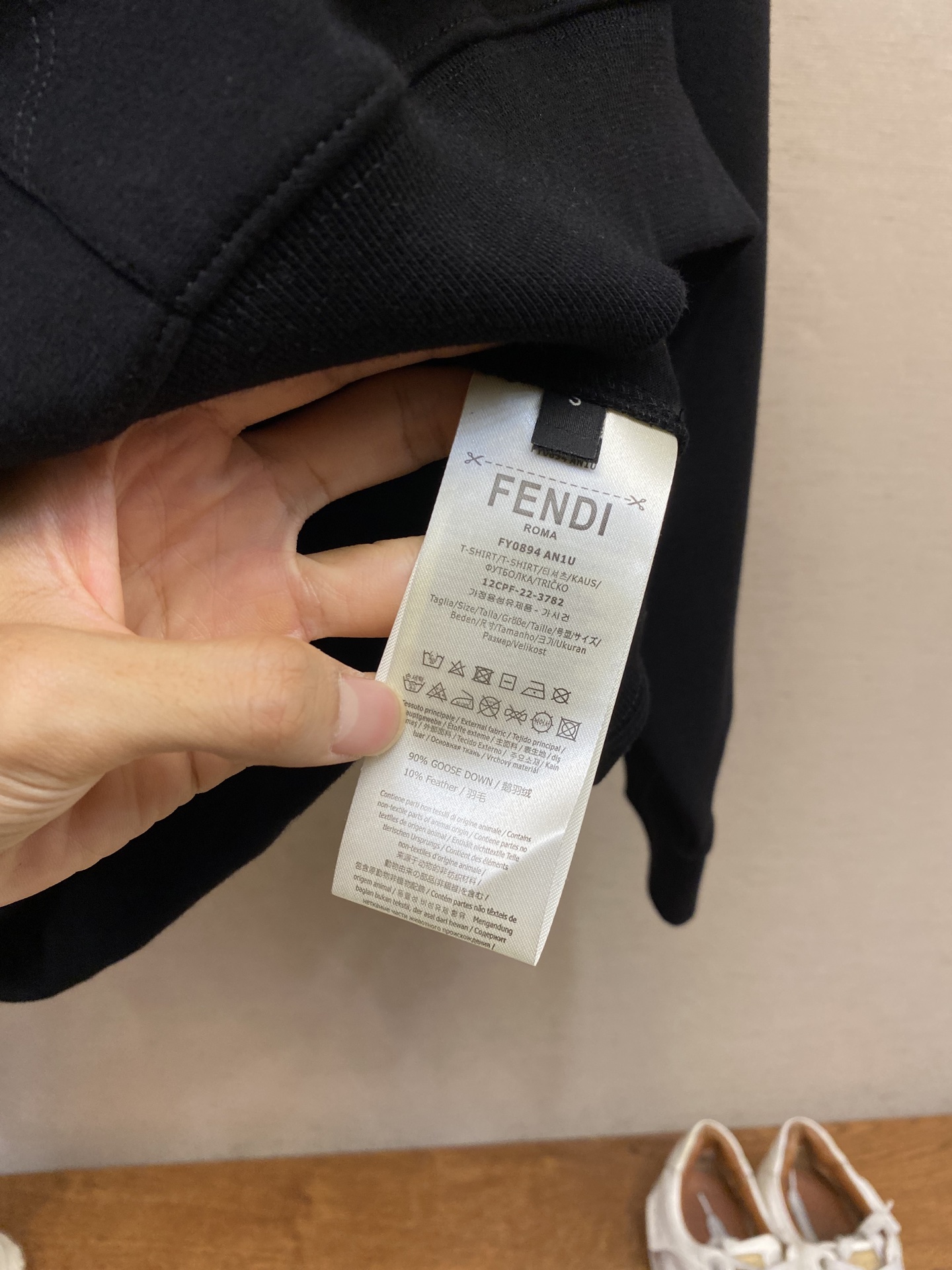 🌟🌟Fendi、内衬FF连帽卫衣⚠️原,200购买，黑色色纯棉材质，棕色FF内衬、正面饰有同色系FF标志