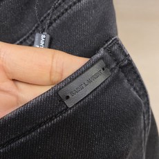 🌟🌟SlP🆕……2025ss好穿不挑身材在搭配上没有太多的限制 随意简洁的衬托其他单品,来展现自己的风格 🌟🌟SlP🆕……2025ss好穿不挑身材在搭配上没有太多的限制 随意简洁的衬托其他单品,来展现自己的风格