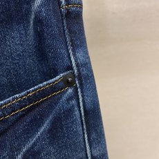 🌟🌟SlP🆕……2025ss好穿不挑身材在搭配上没有太多的限制 随意简洁的衬托其他单品,来展现自己的风格 🌟🌟SlP🆕……2025ss好穿不挑身材在搭配上没有太多的限制 随意简洁的衬托其他单品,来展现自己的风格