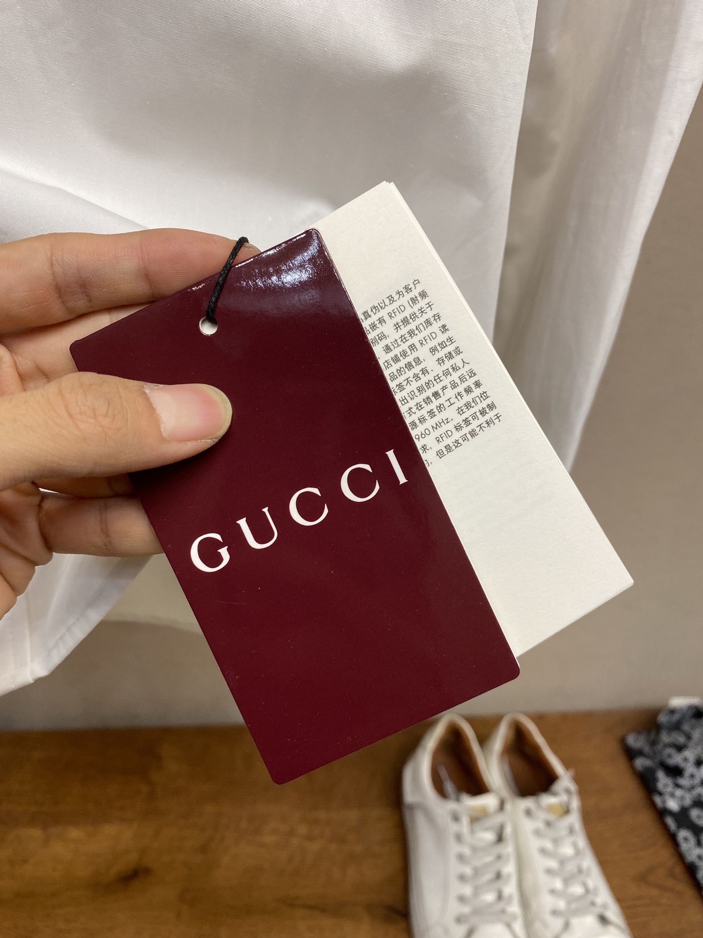 🌟🌟Gucci、新款白色衬衫 重工万针精致LOGO图型刺绣 定做扣子 宽松版型 可单穿或外搭 秋日不可缺