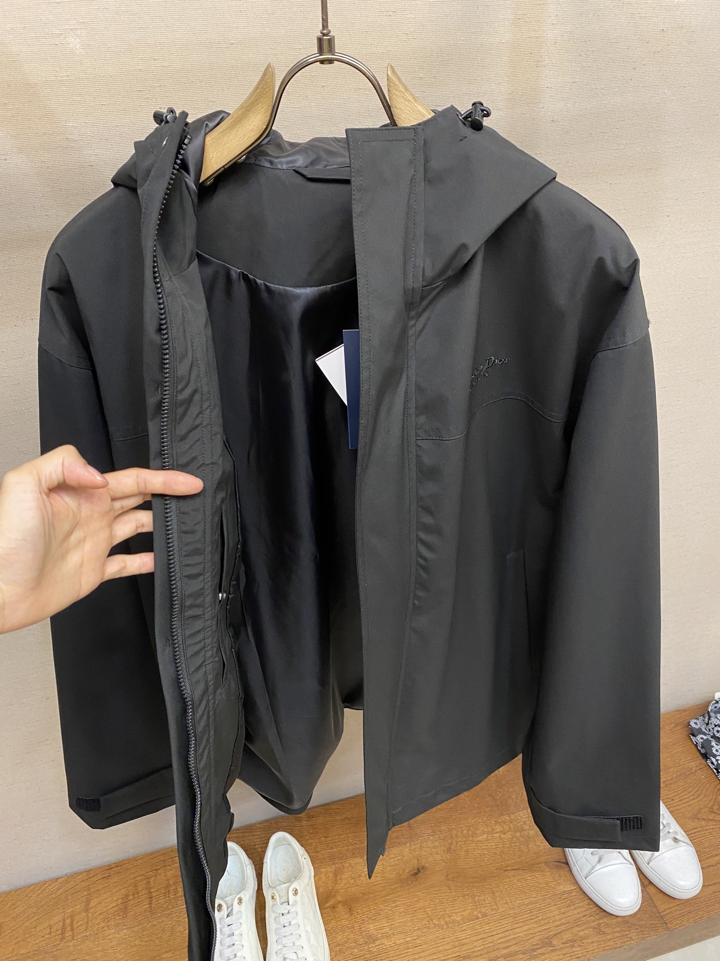 🌟🌟Dior、2025秋冬新品夹克外套，Gore-Tex面料三合一面料，国际认证滑雪专用面料，具有防风透