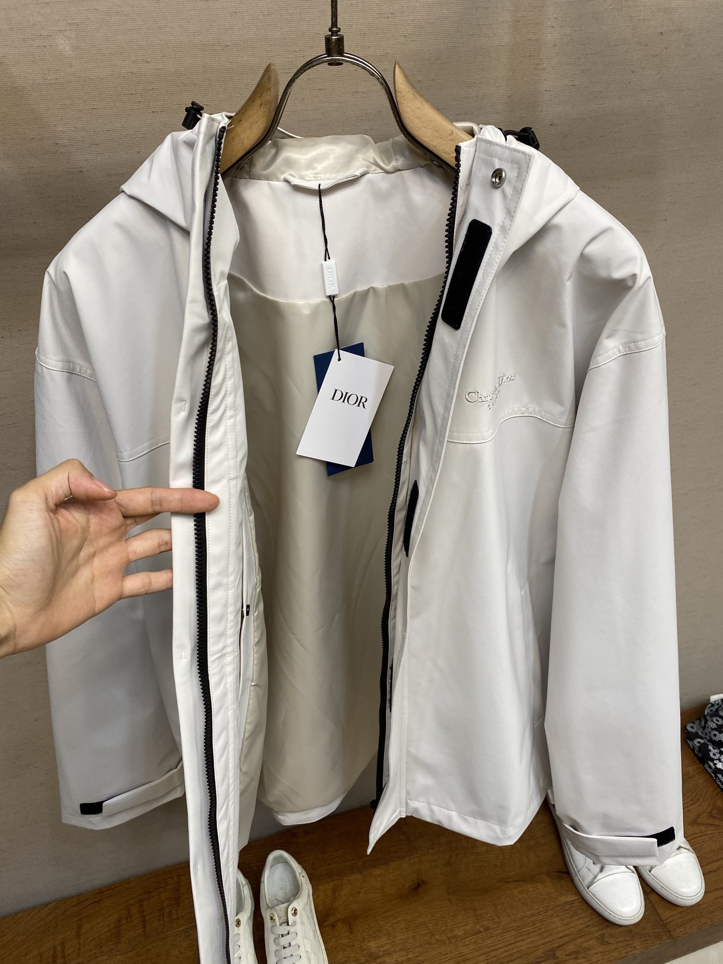🌟🌟Dior、2025秋冬新品夹克外套，Gore-Tex面料三合一面料，国际认证滑雪专用面料，具有防风透