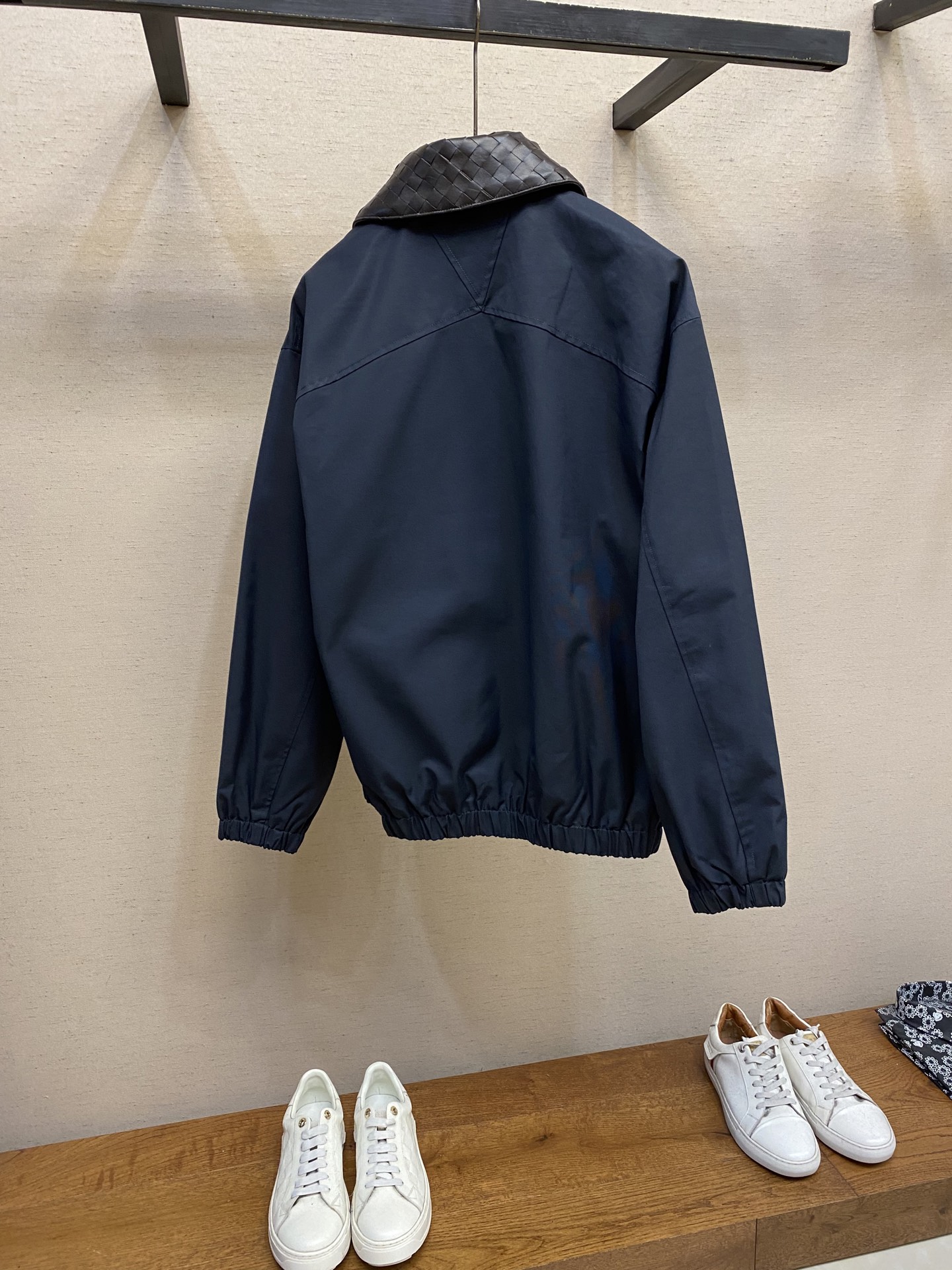 🌟🌟 BV25AW 可拆卸手工编织羊皮领工装夹克外套，薄款是今年最新款，整身都为今年最新面料 58锦纶4