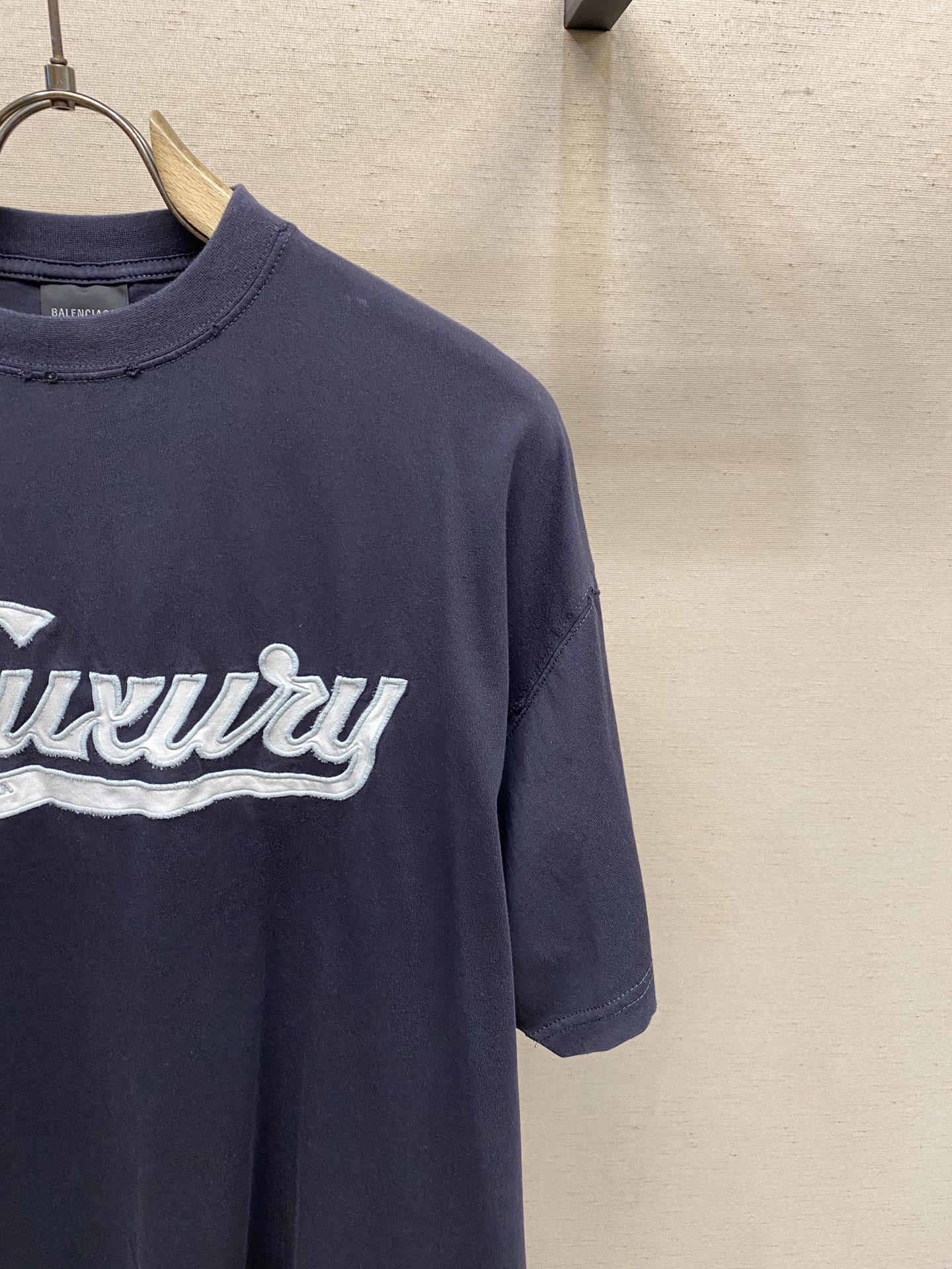 🌟🌟Balenciaga、奢华字母贴布圆领短袖⚠️原,000购买；平纹针织面料、正面饰以luxury s