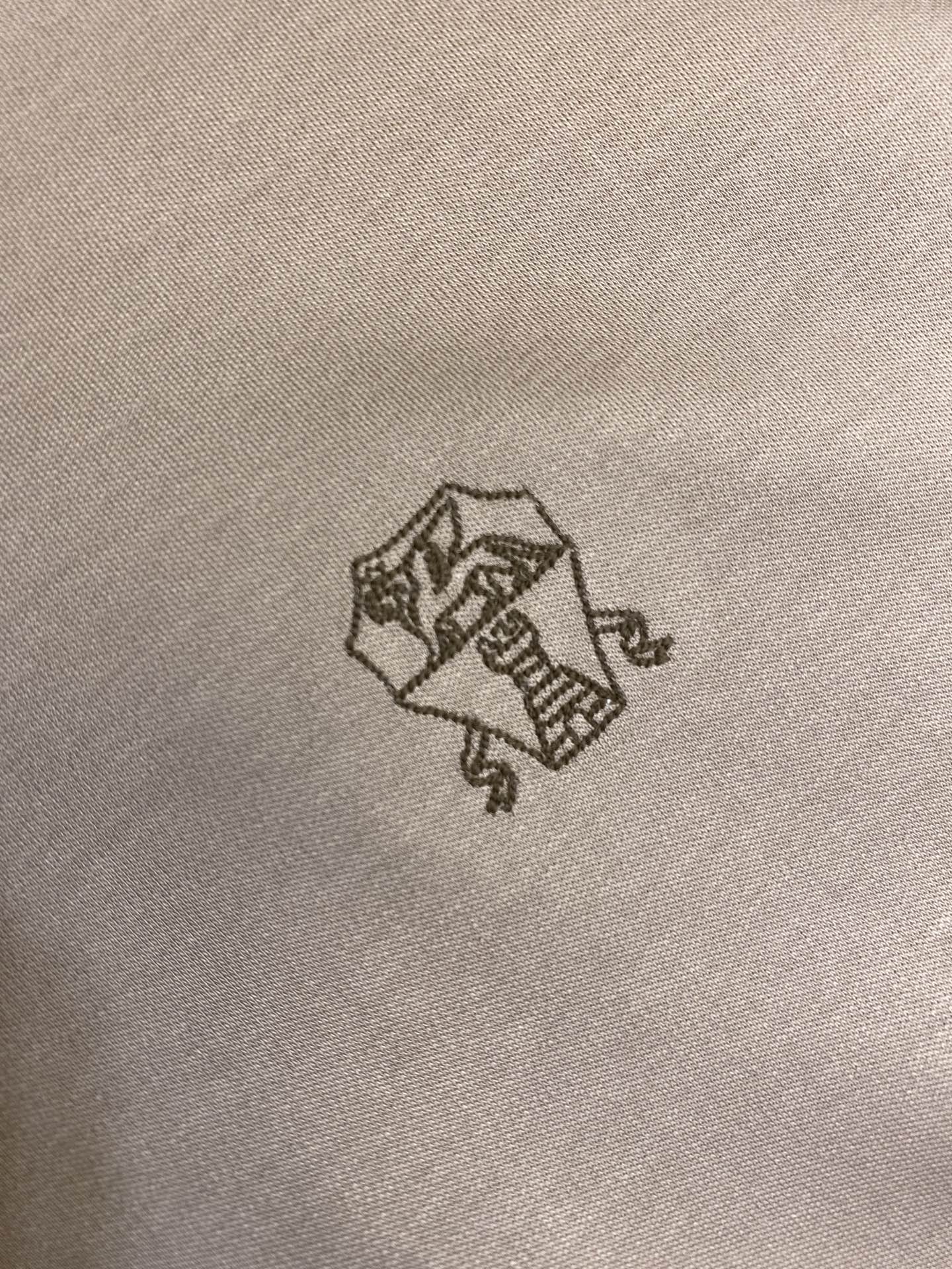 🌟🌟BC、25早秋新品 BC胸前Logo标识绣花圆领长袖T恤，一件独具匠心的T恤助你在人群中脱颖而出…成
