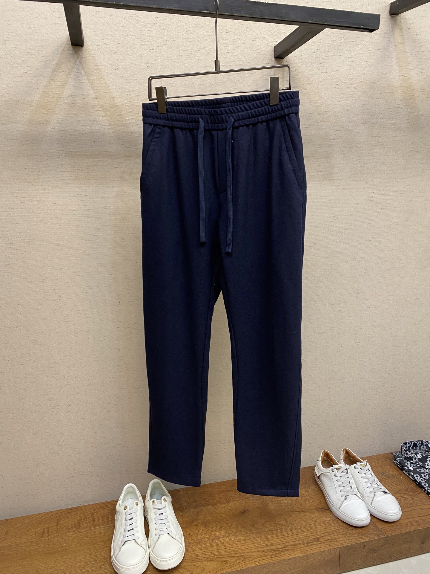 🌟🌟 lP🆕 秋冬 品质控推荐 羊毛混纺男士休闲长裤 经典款 松弛感的一款休闲弯刀长裤 商务休闲都能很好