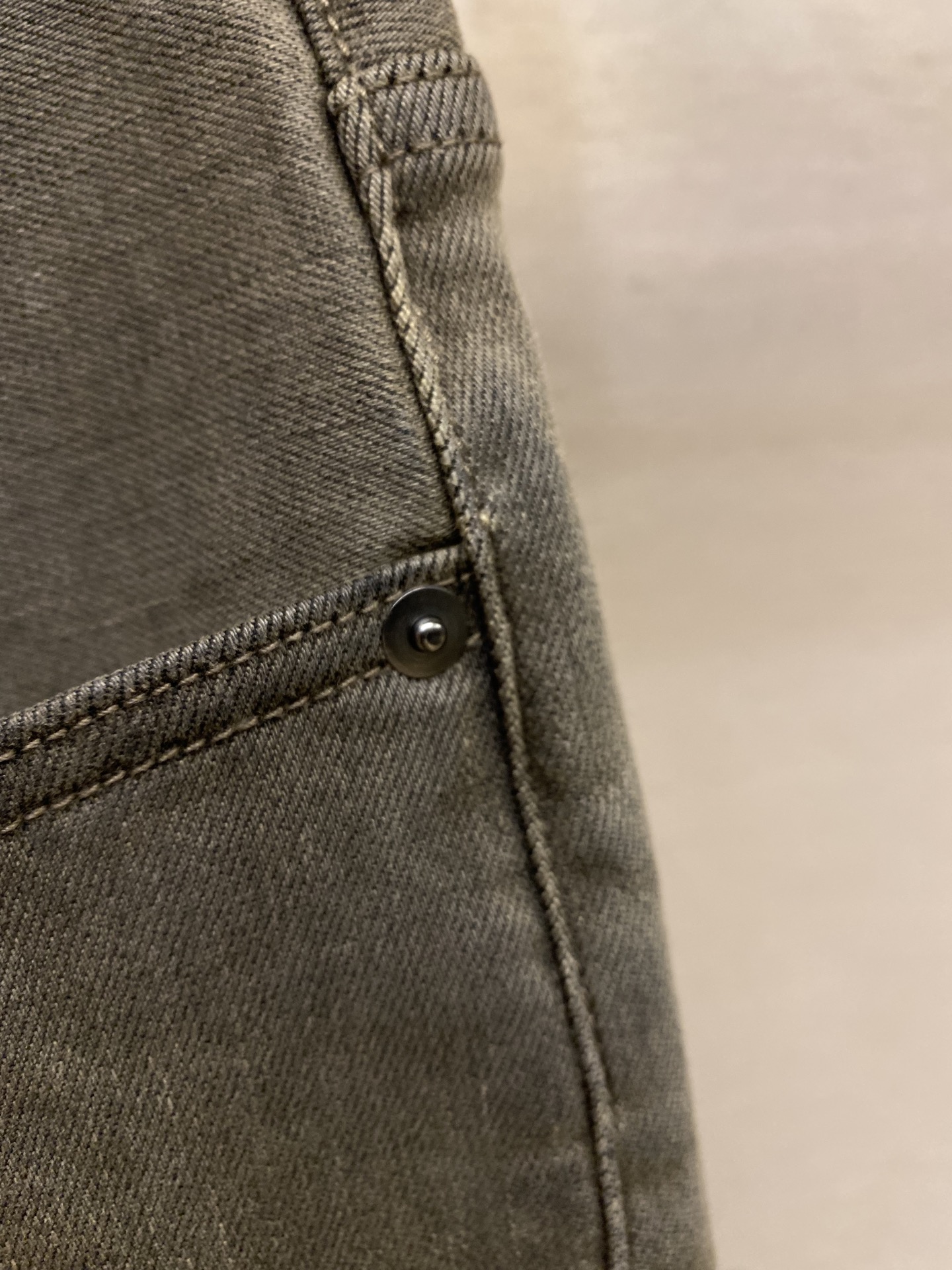 🌟🌟Zzegna，2025ss好穿不挑身材在搭配上没有太多的限制 随意简洁的衬托其他单品，来展现自己的风