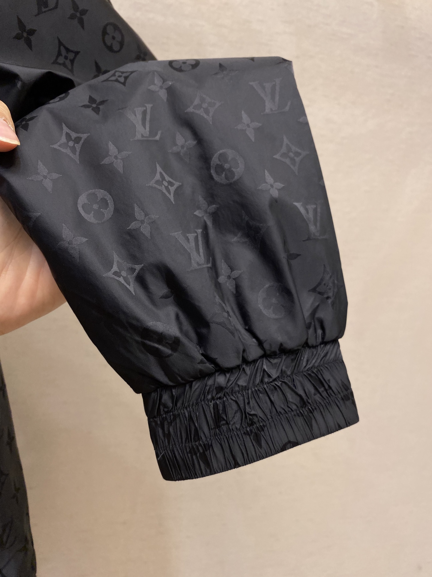 🌟🌟 1V 路易家 ⚠️仅限干洗！！中温熨烫！ 2025FW早秋系列MONOGRAM 提花双面穿轻质夹克