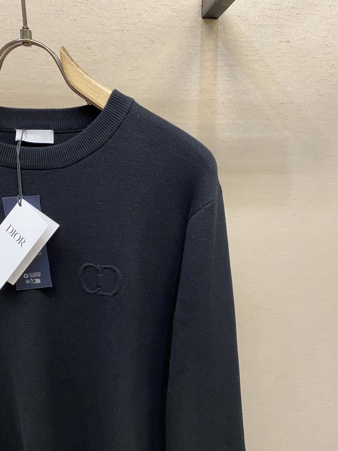 🌟🌟Dior、CD字母圆领毛衣 毛料采用48支超细50%羊毛50%棉混纺纱线，运用进口14针毛织机双面立