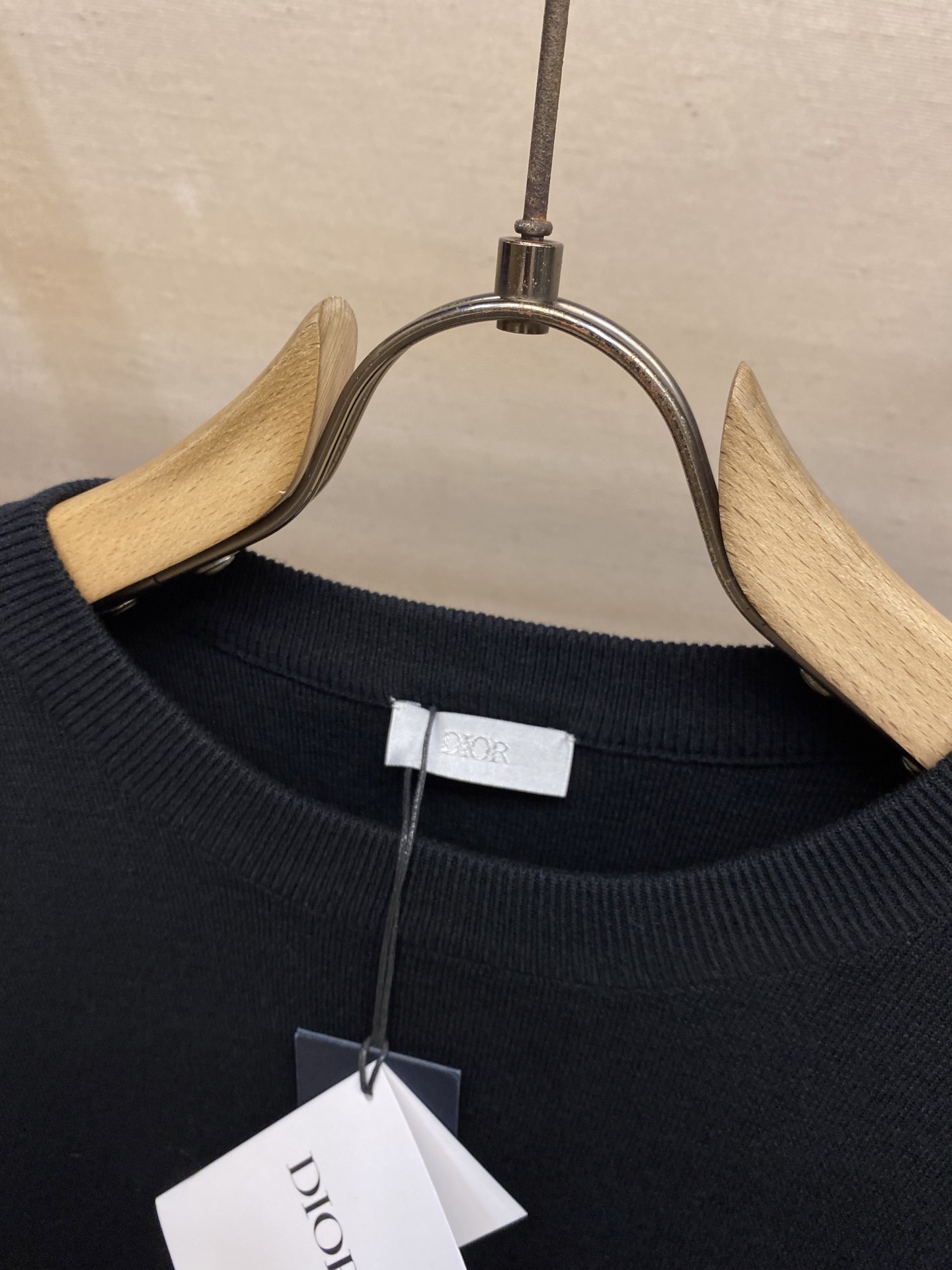 🌟🌟Dior、CD字母圆领毛衣 毛料采用48支超细50%羊毛50%棉混纺纱线，运用进口14针毛织机双面立