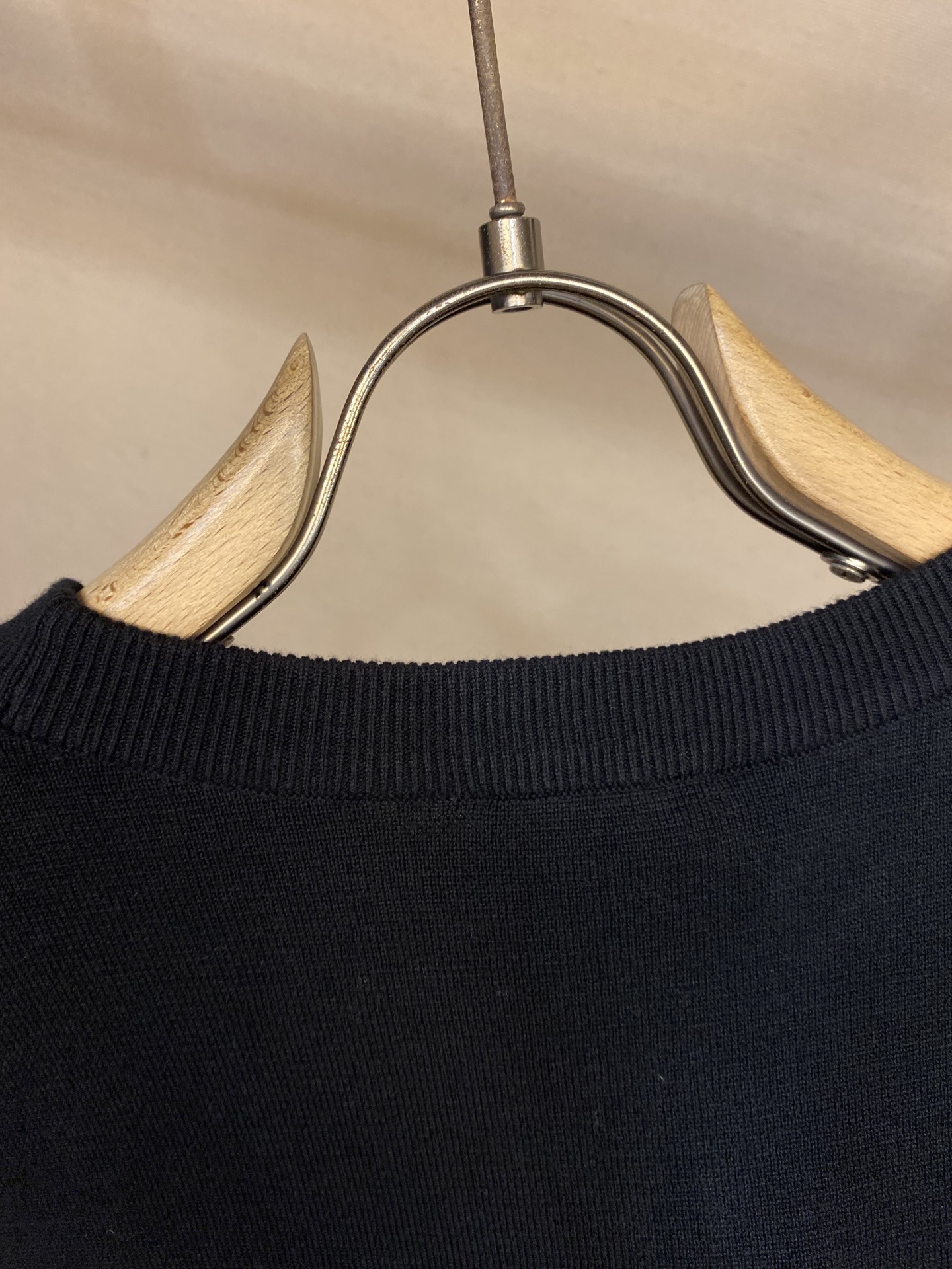 🌟🌟Dior、CD字母圆领毛衣 毛料采用48支超细50%羊毛50%棉混纺纱线，运用进口14针毛织机双面立