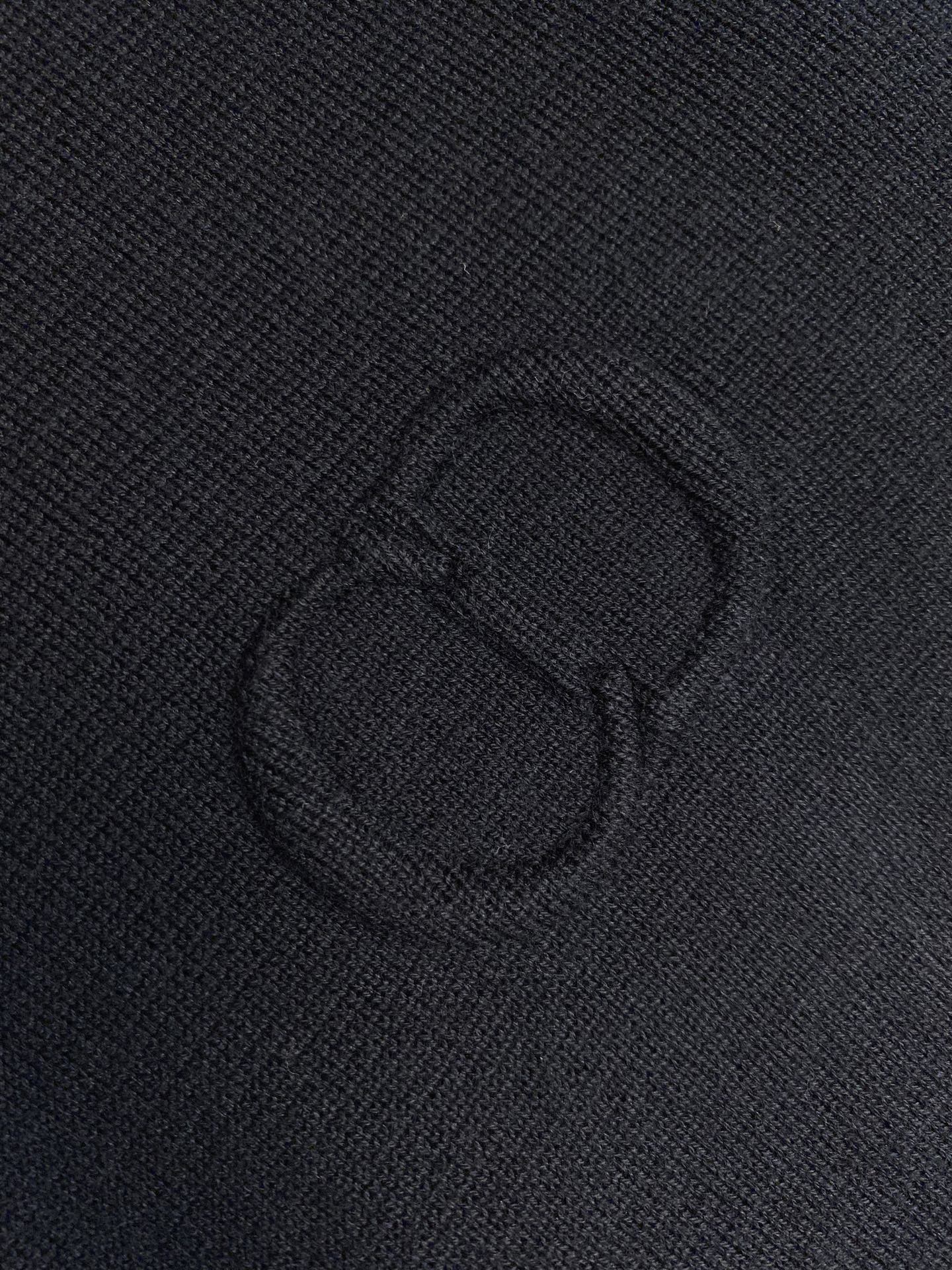 🌟🌟Dior、CD字母圆领毛衣 毛料采用48支超细50%羊毛50%棉混纺纱线，运用进口14针毛织机双面立