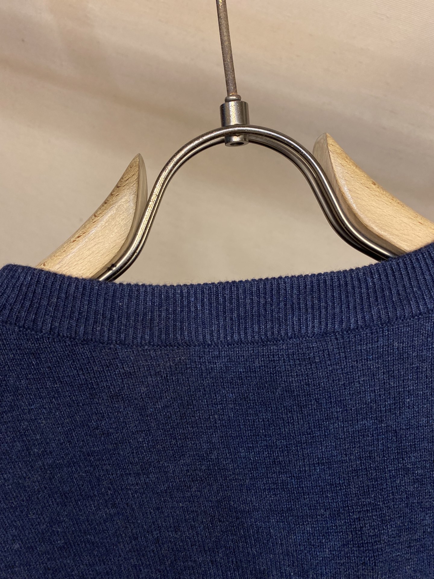 🌟🌟Dior、CD字母圆领毛衣 毛料采用48支超细50%羊毛50%棉混纺纱线，运用进口14针毛织机双面立